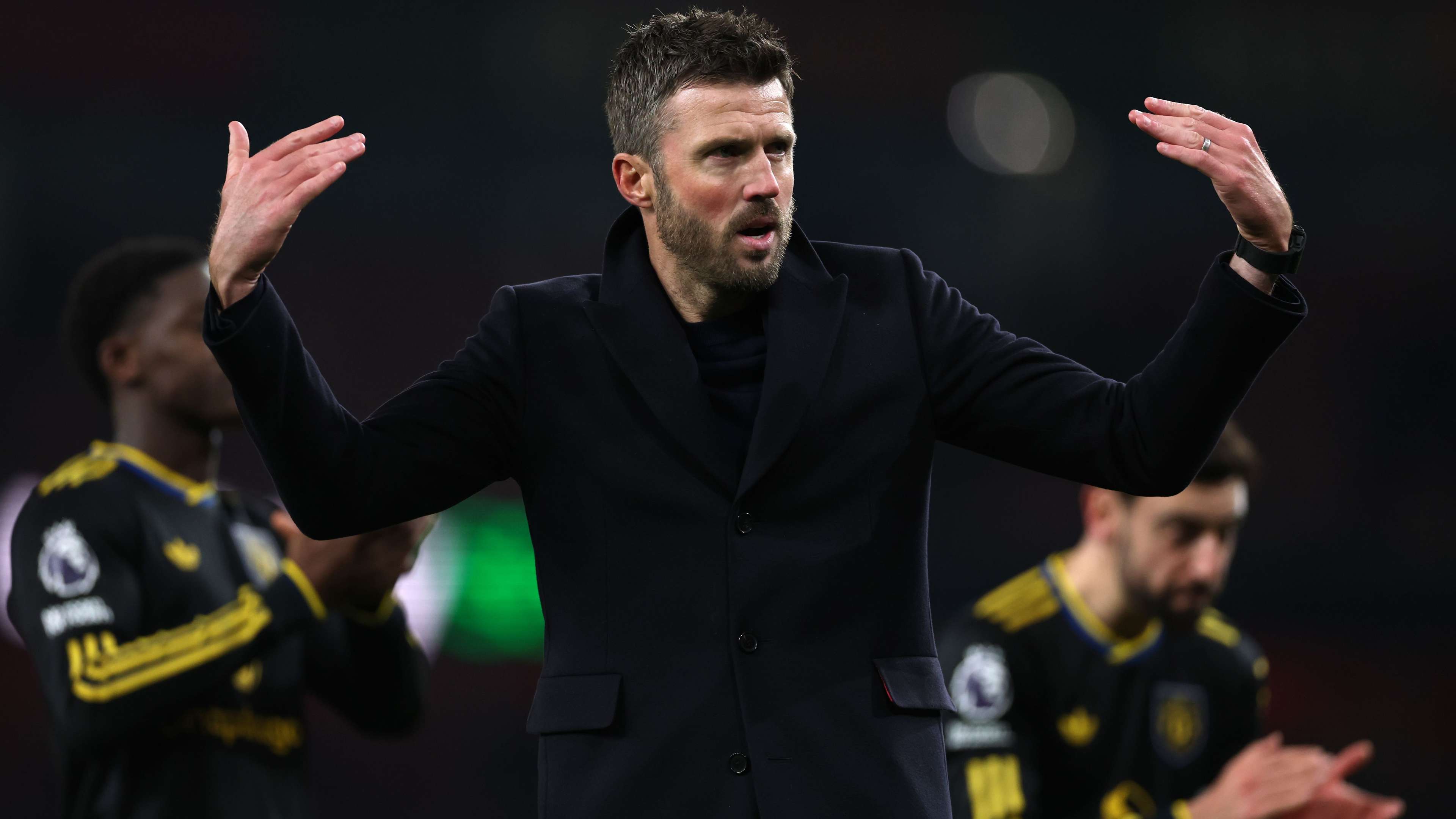 'Wouldn't surprise me' - Carrick backed to take top job at Man Utd rivals  