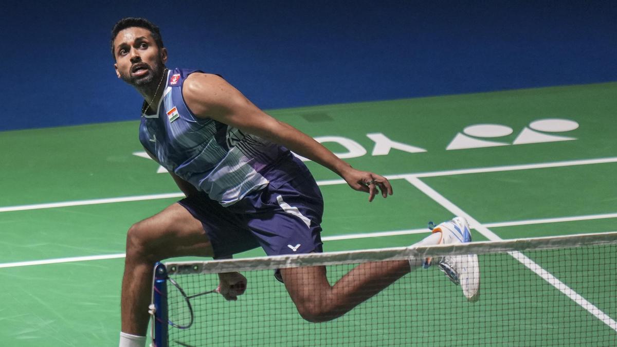 India Open 2026: ‘Bird droppings’ interrupt Prannoy-Loh match, add to organisers’ embarassment  