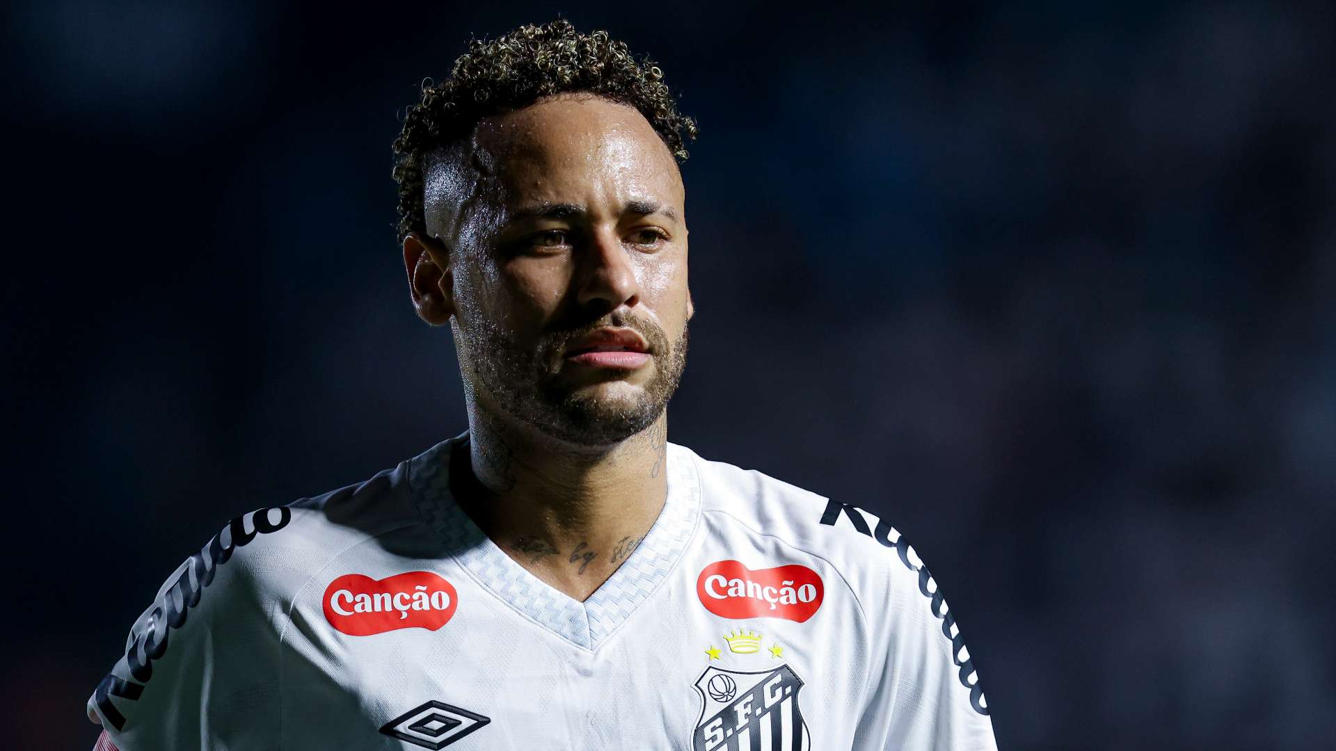 📽️ | Mixed emotions for Neymar on return from injury  