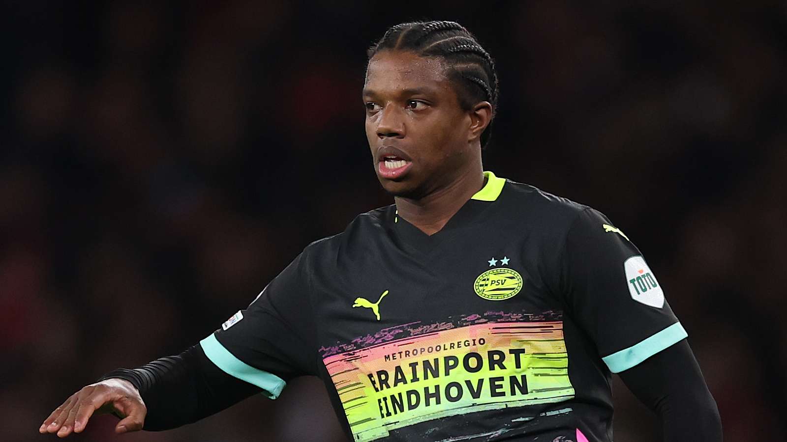 Malacia left fuming as Man Utd block transfer before he boarded plane  