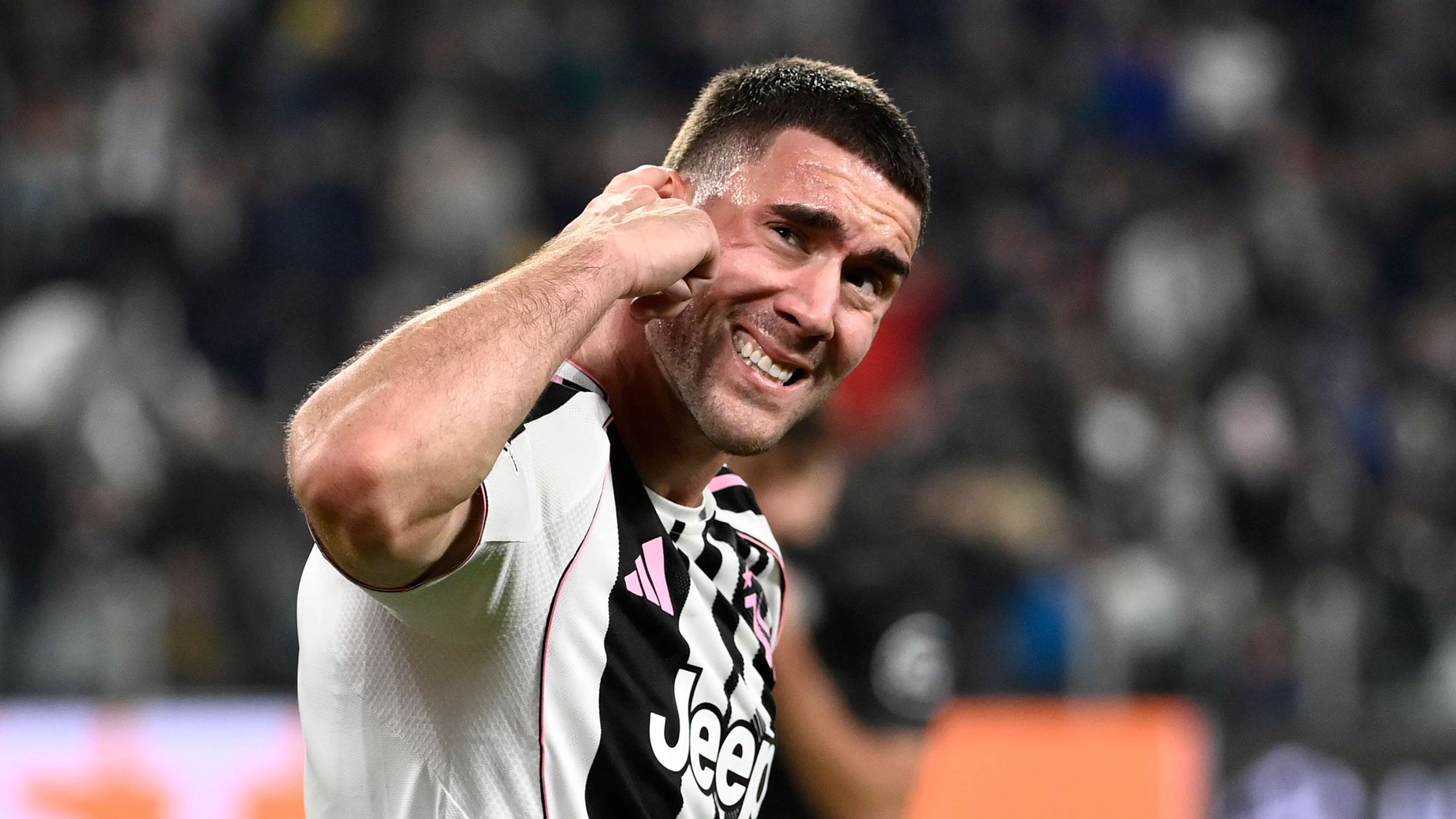 Chiellini hints at Vlahovic Juve stay  