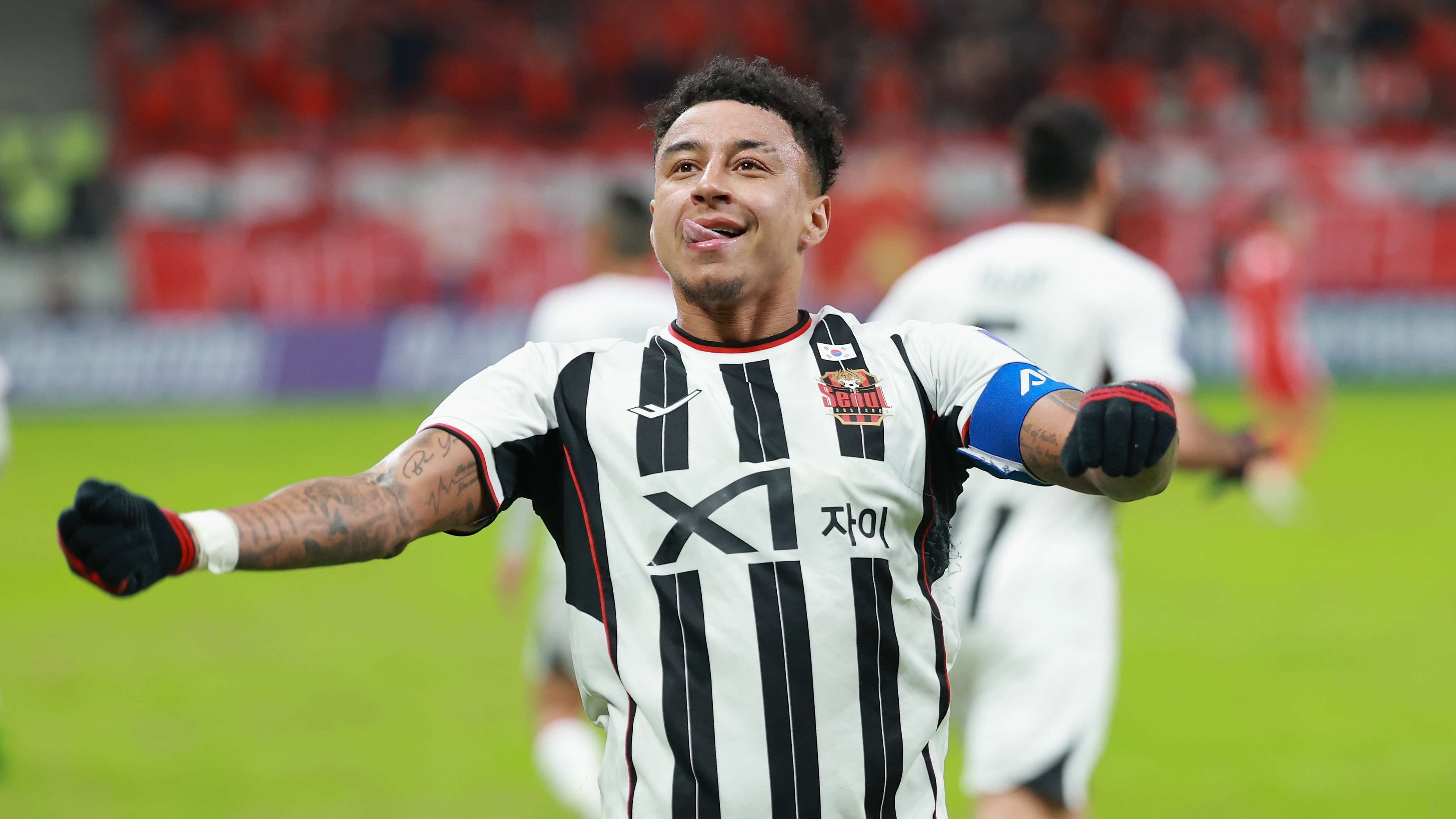 Ex-Man Utd star Lingard in talks over another unlikely transfer  