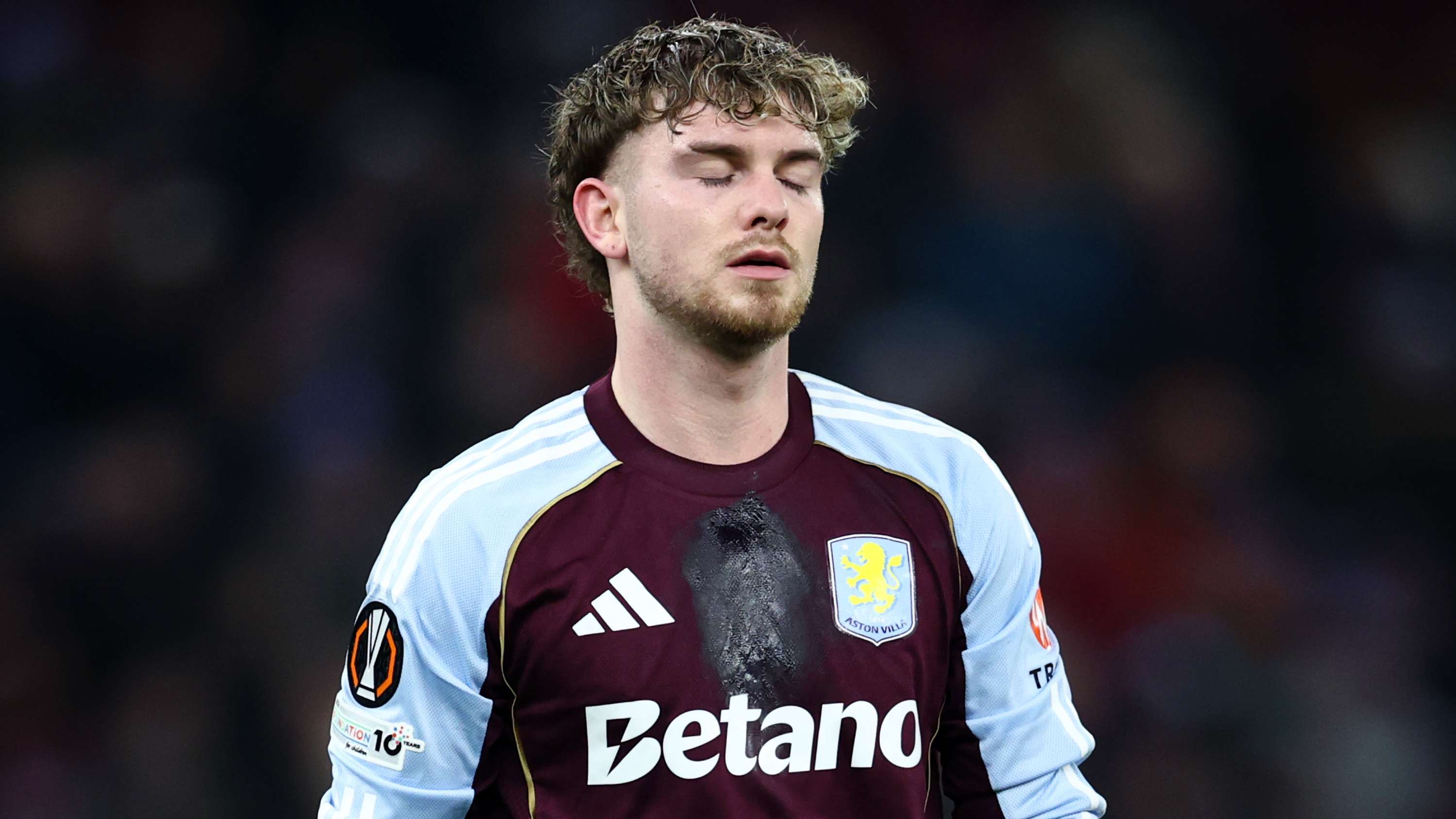 Liverpool leave Elliott stranded at Villa by refusing to waive fee  