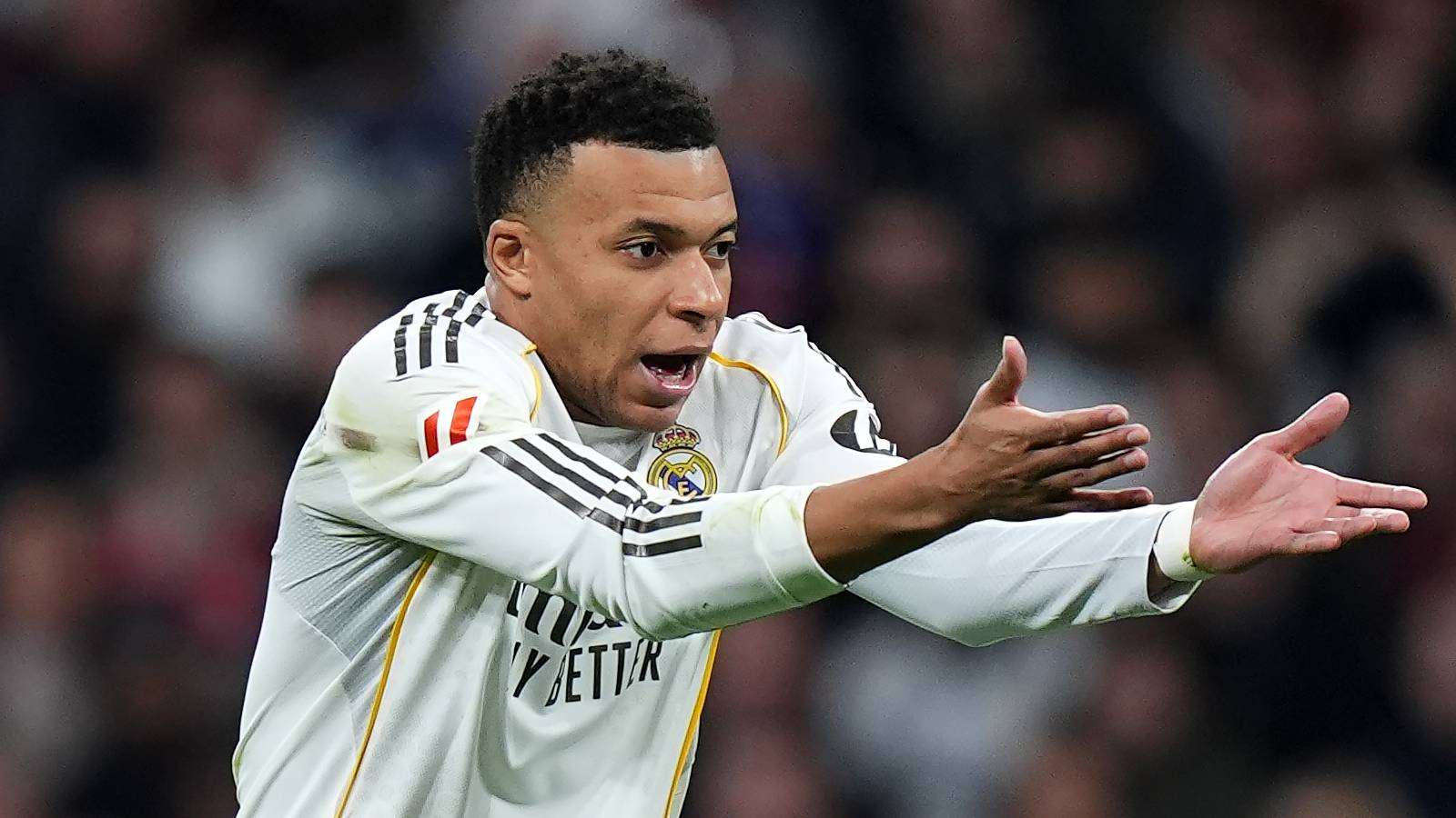Mbappe 'sends bailiff' to PSG amid ongoing dispute  