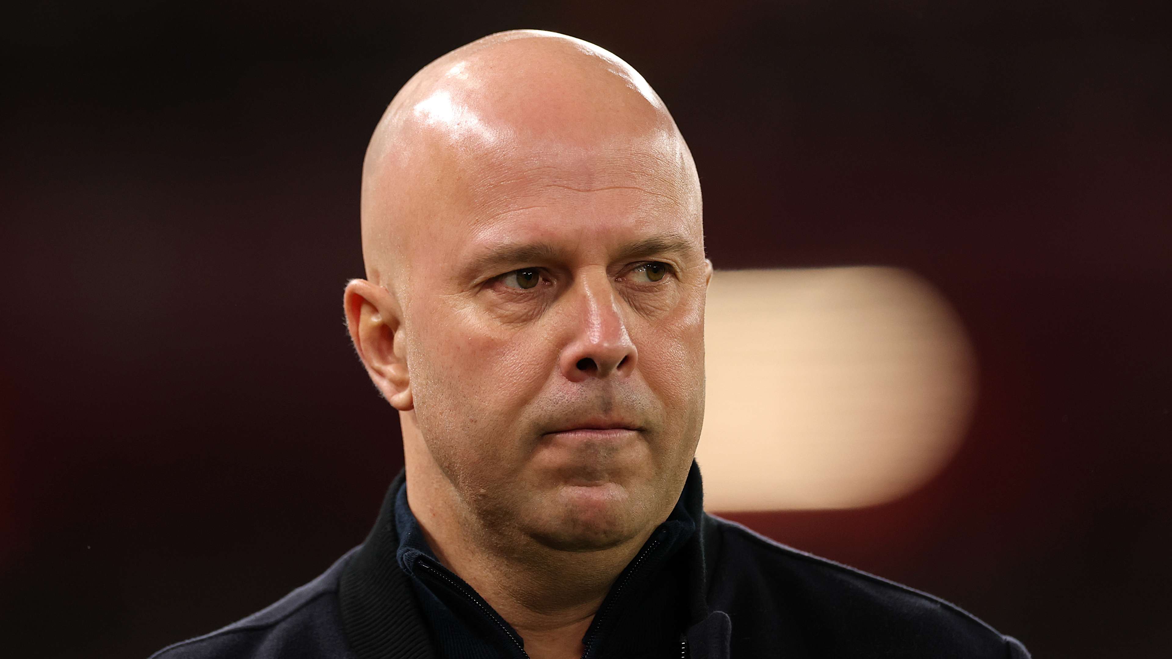 Carragher defends Slot over controversial trophy comments  