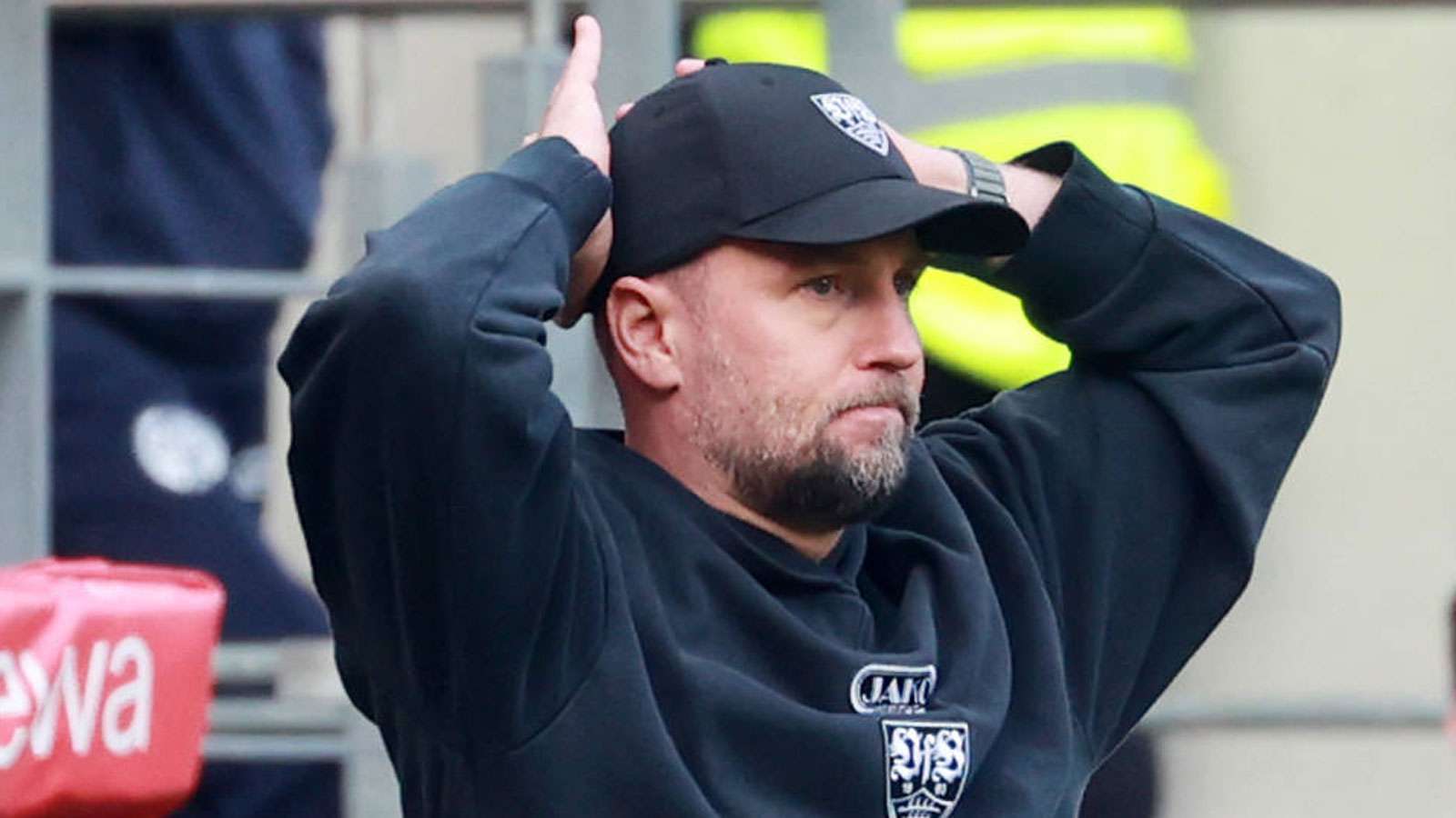 Most expensive VfB flop? He was supposed to appease Hoeneß, but has been a complete disappointment so far.  