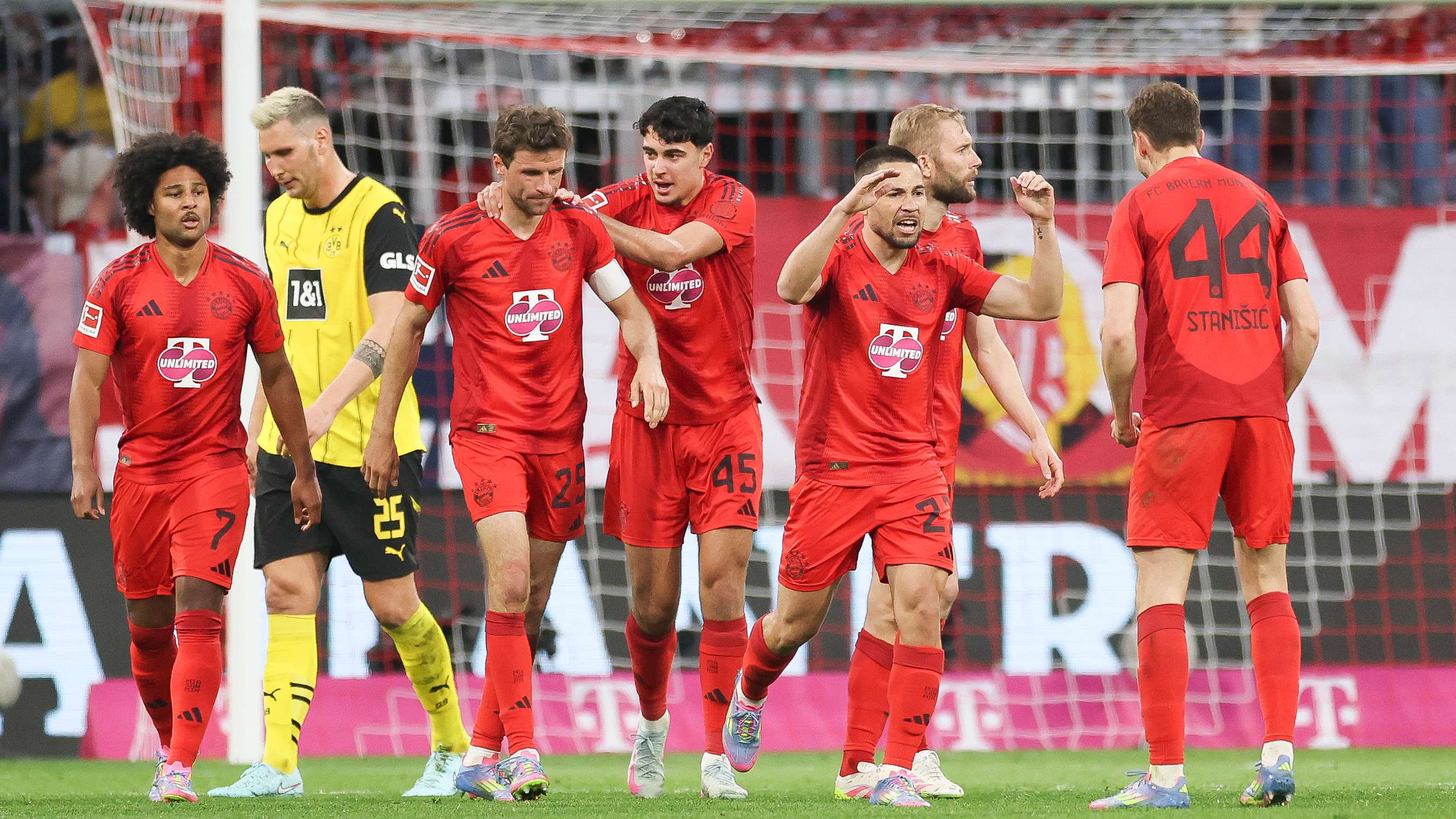 Bayern confirm left-back's summer exit  