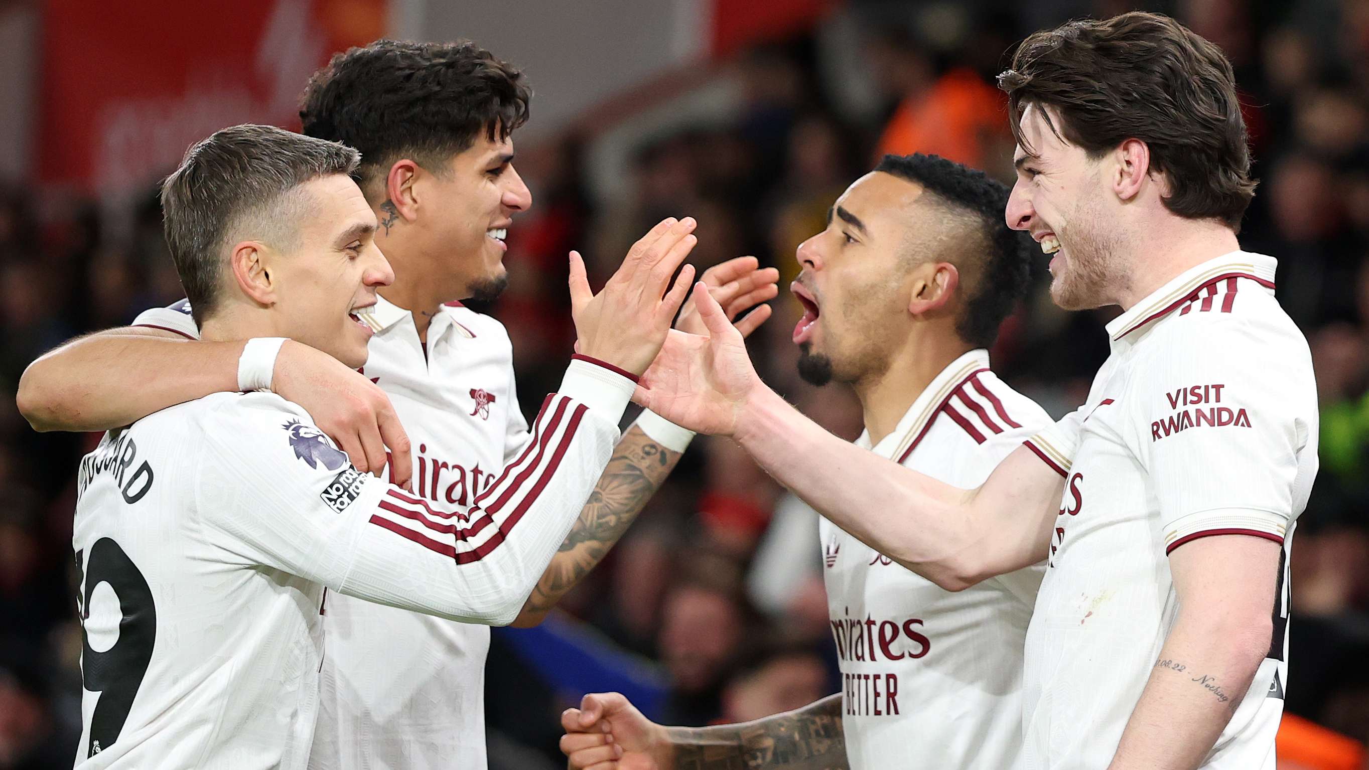 Hincapie makes PL title race admission before Carabao Cup final  