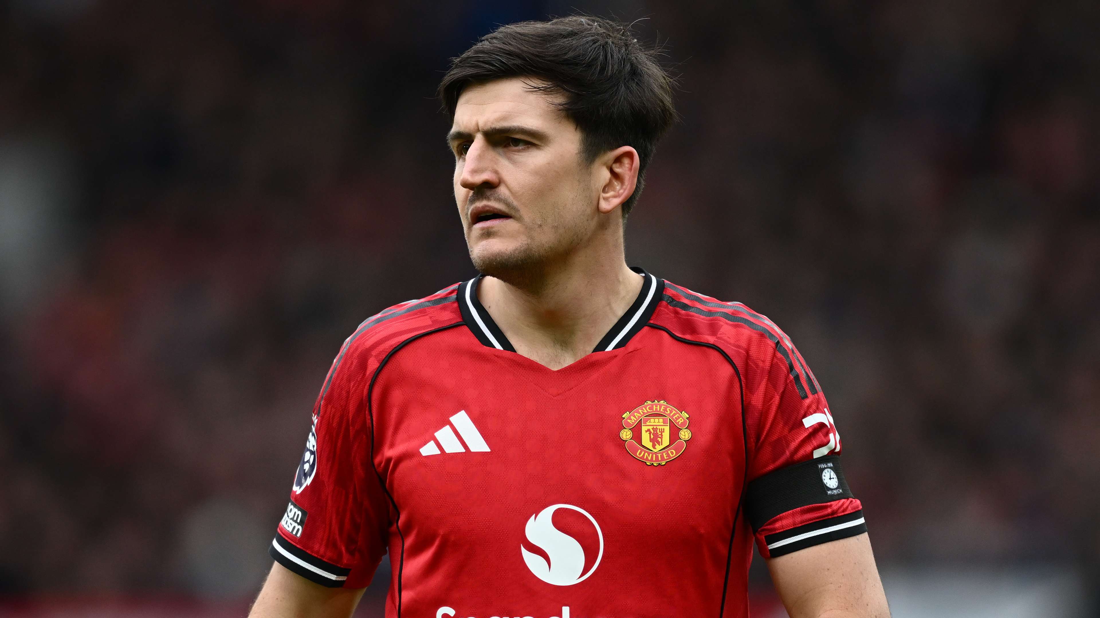 New deal for Maguire? Carrick hints at Man Utd contract  