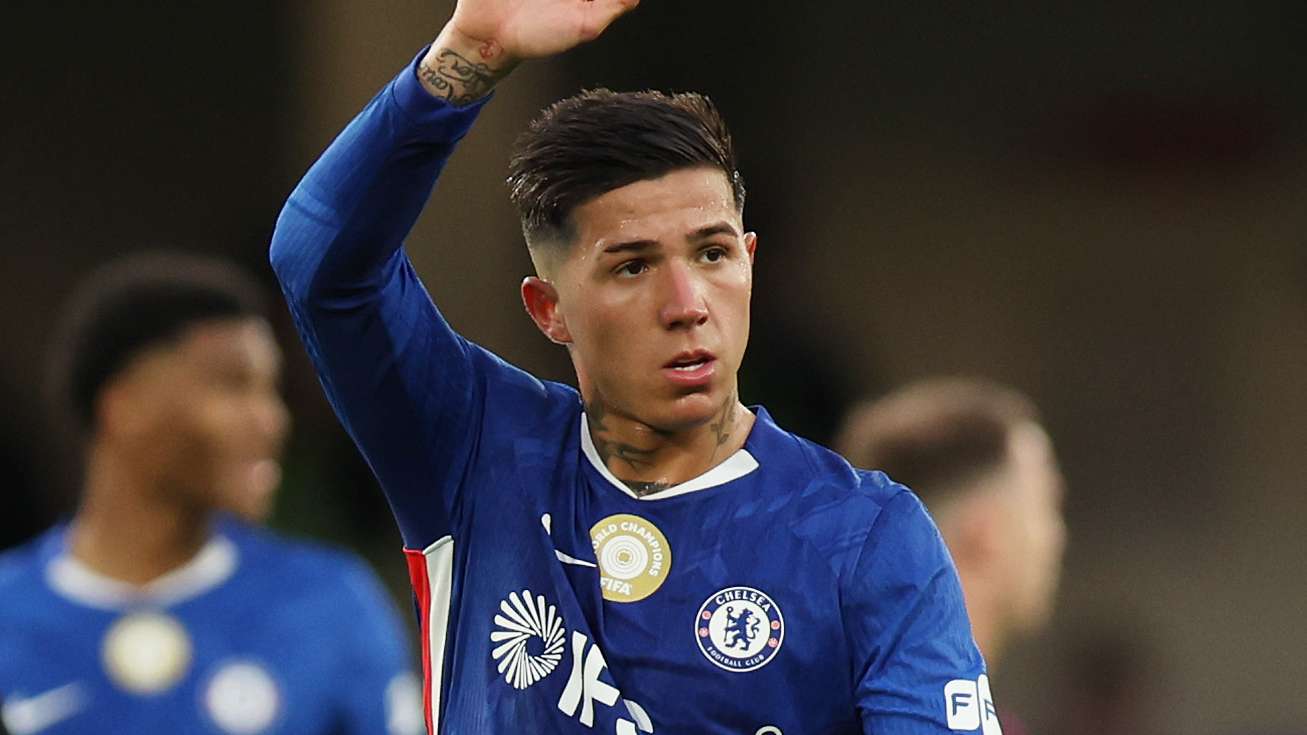Fernandez asking price revealed amid Chelsea exit talk  
