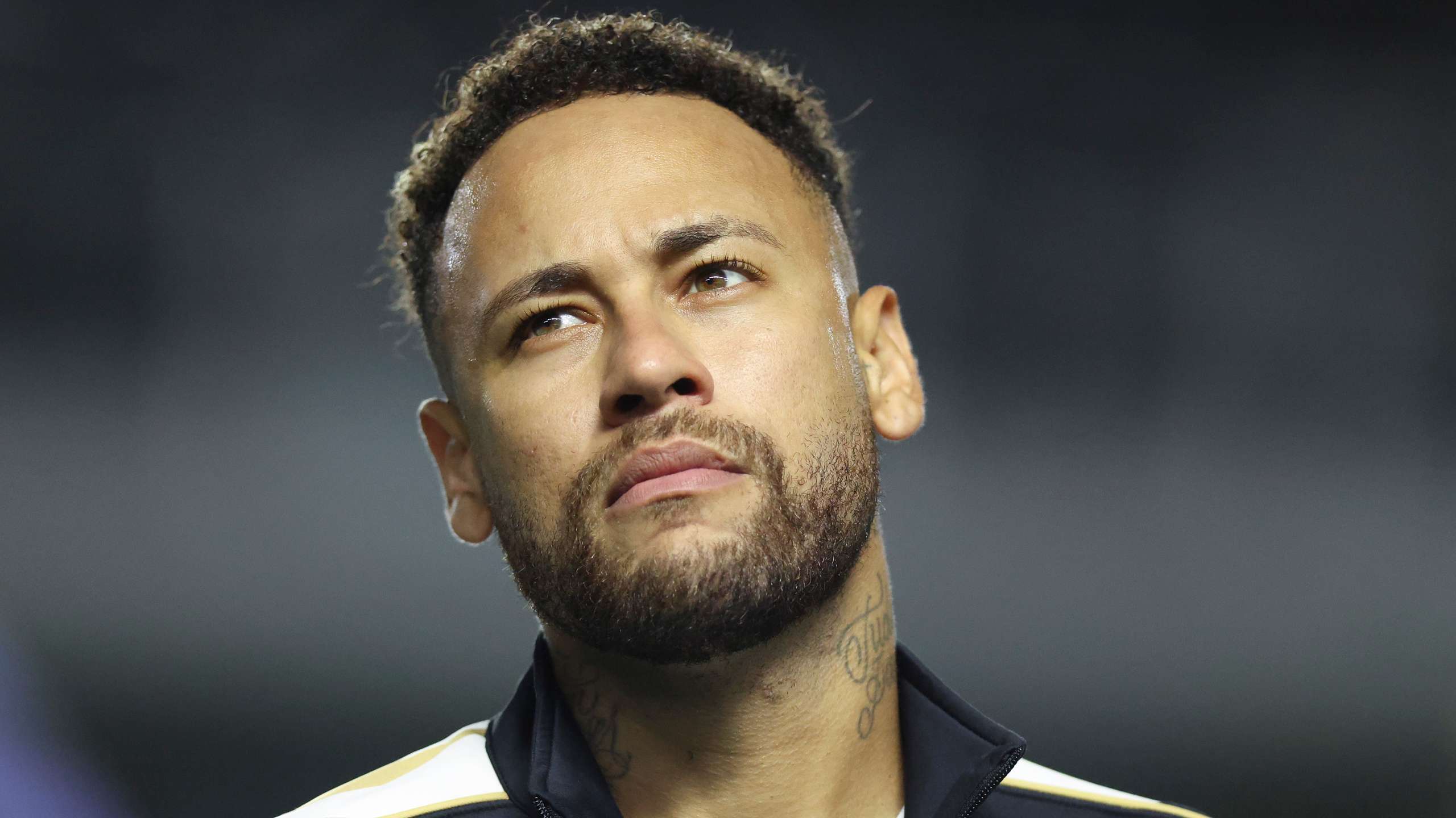 Neymar 'not a tremendous professional' like Messi or CR7, says Brazil icon  