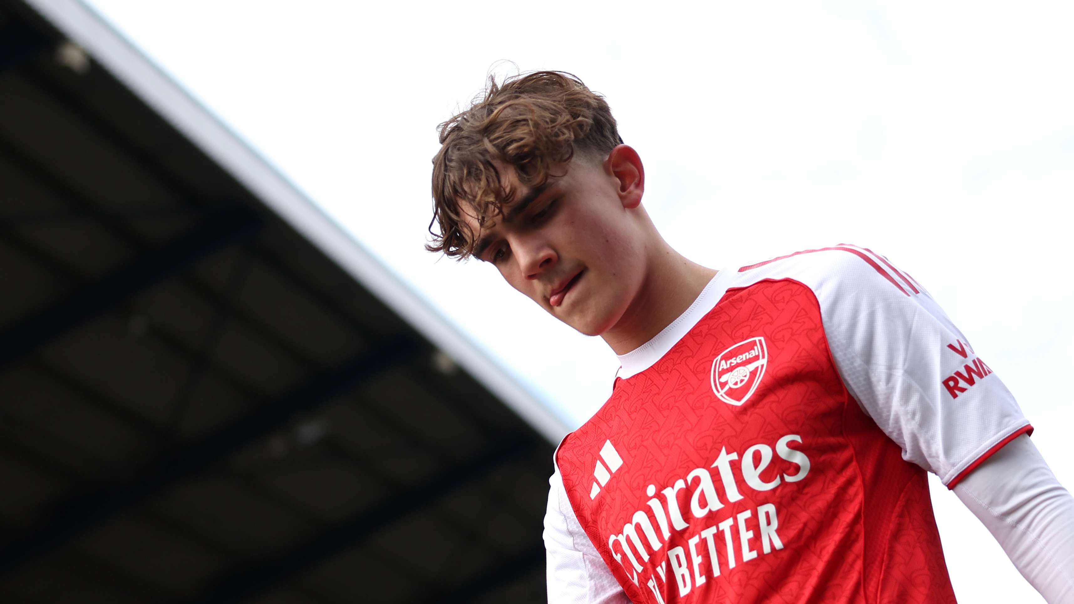 Dowman's dad slams coach for taking credit in Arsenal wonderkid's rise  