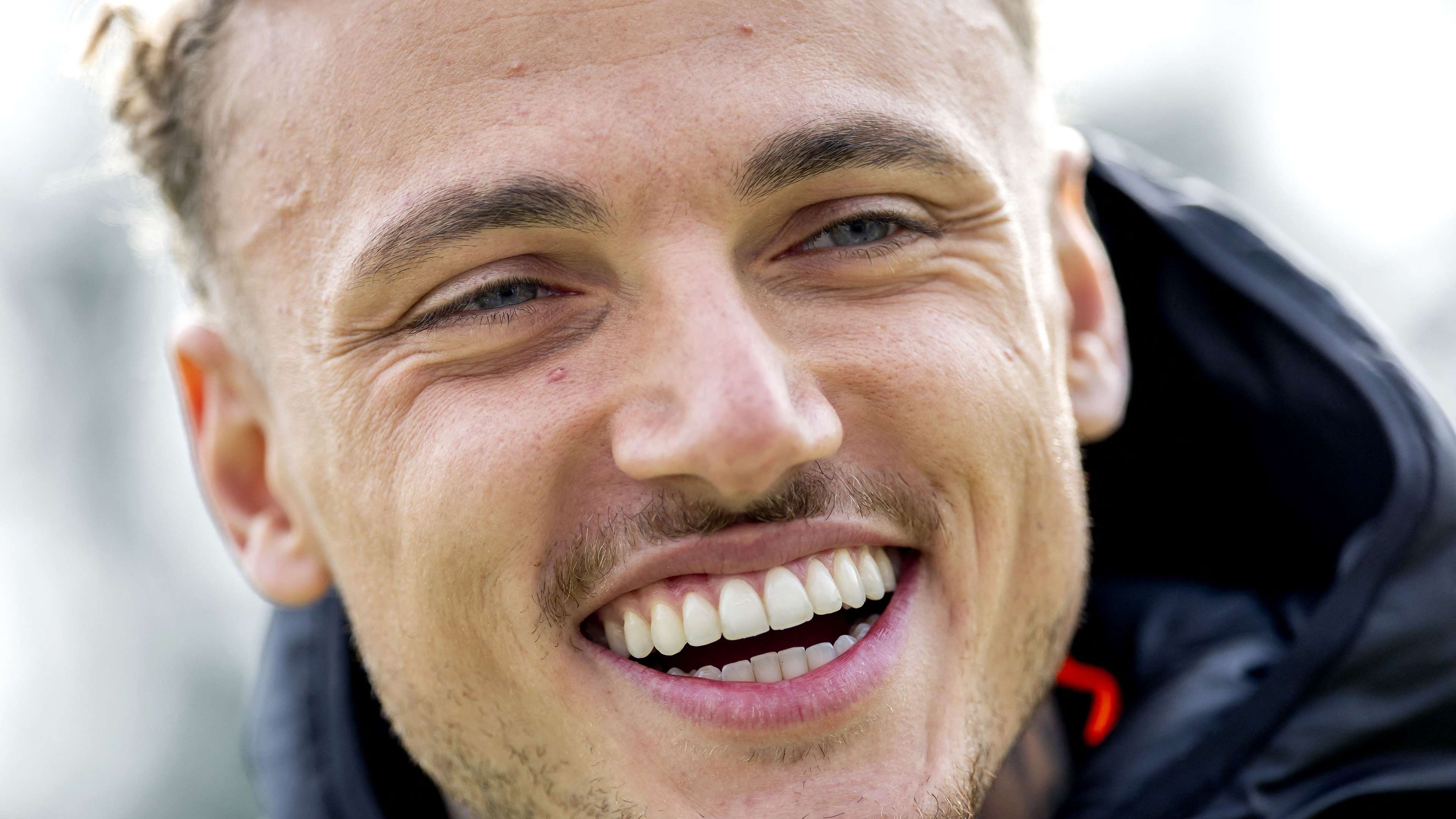 Lang: "My thumb's fine, but I won't be able to play on the PlayStation for a while"  