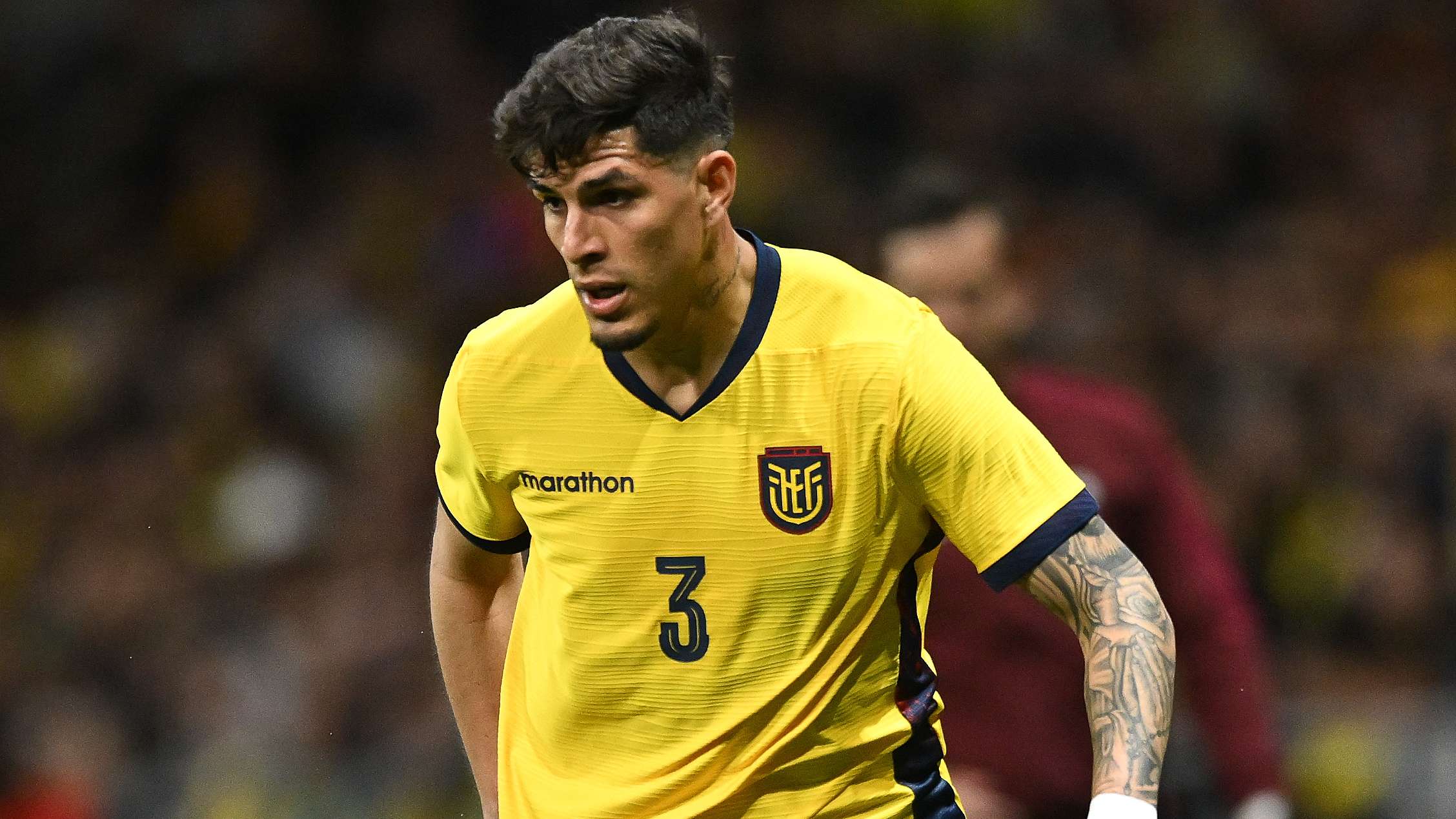 Hincapie sent back to Arsenal with injury concern  