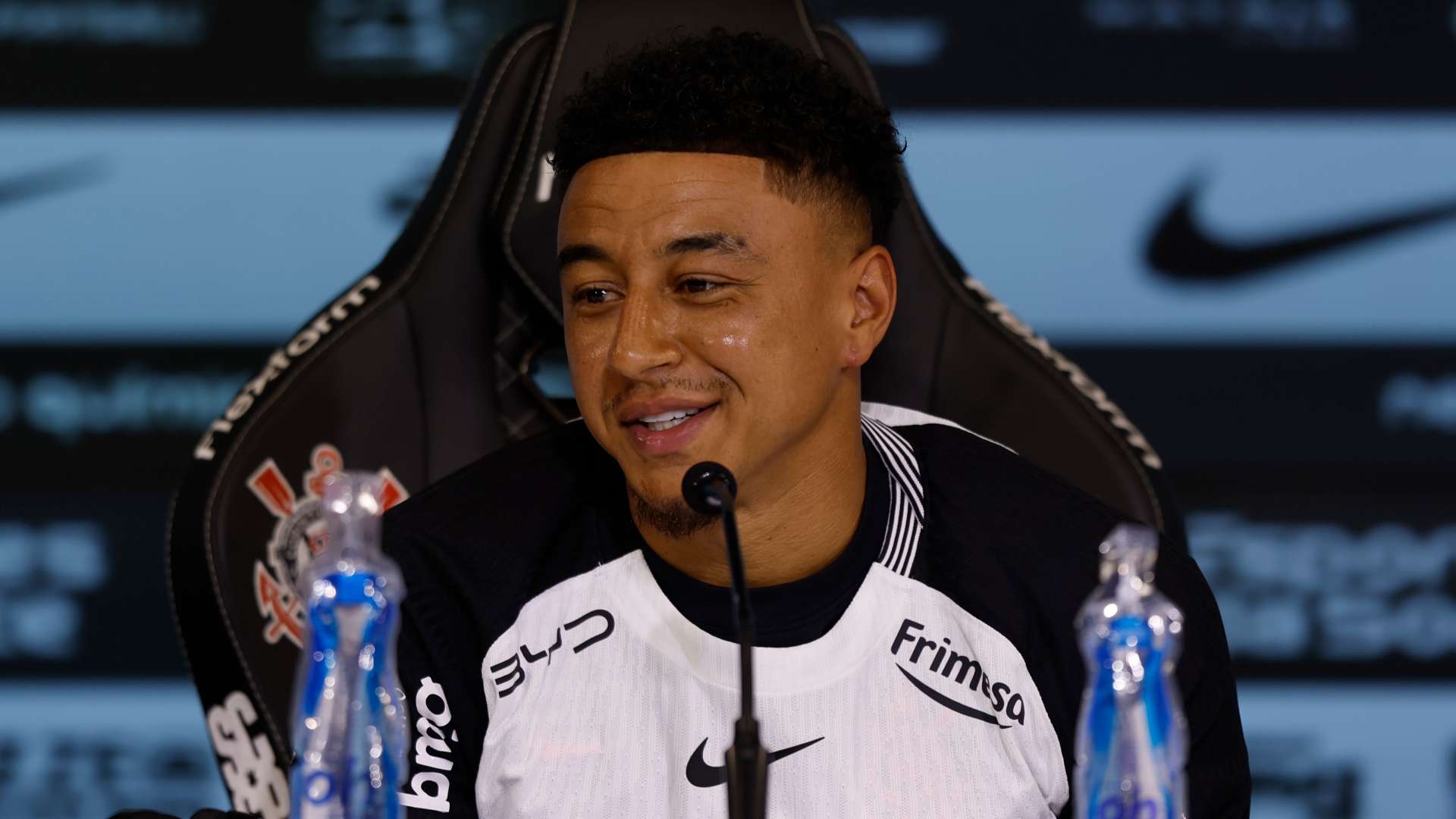 Lingard assesses England's World Cup chances & reveals contact with Neymar  