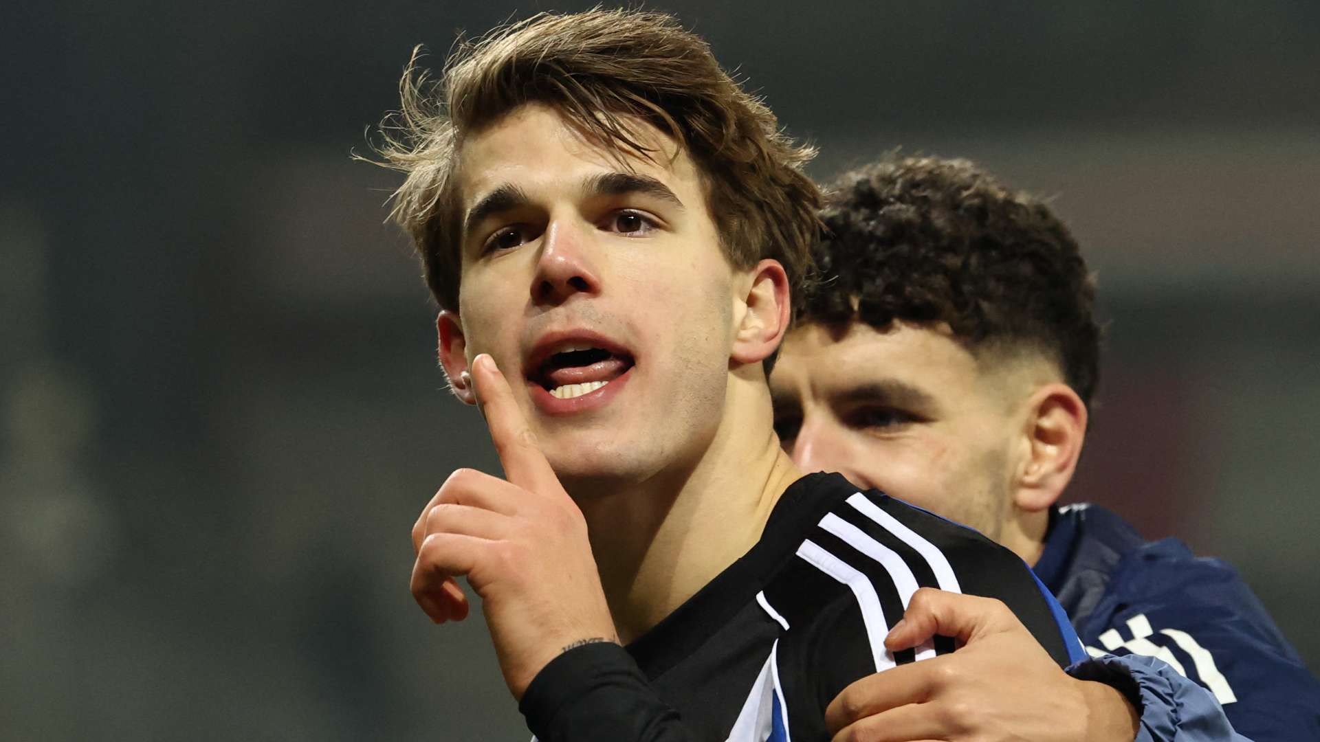Vuskovic reveals Tottenham transfer stance  