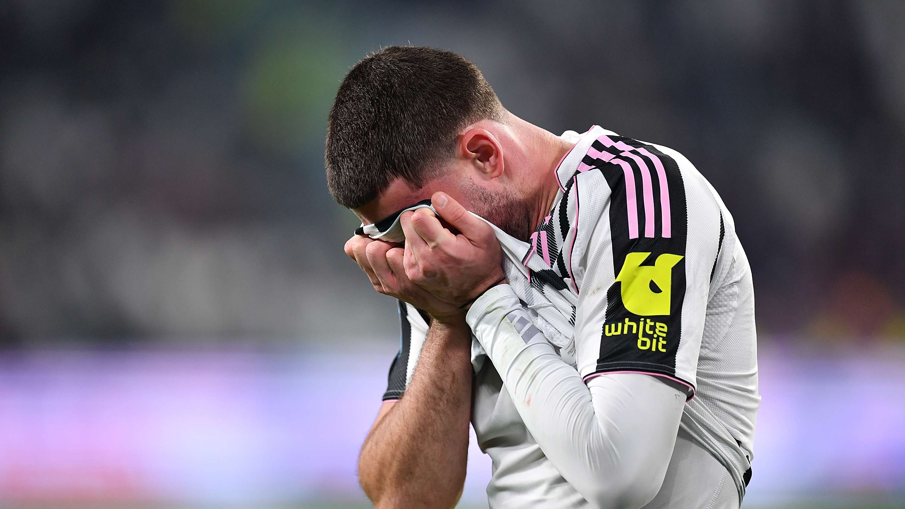 Vlahović’s future hangs in the balance: a mere 6 million separates dream from reality  