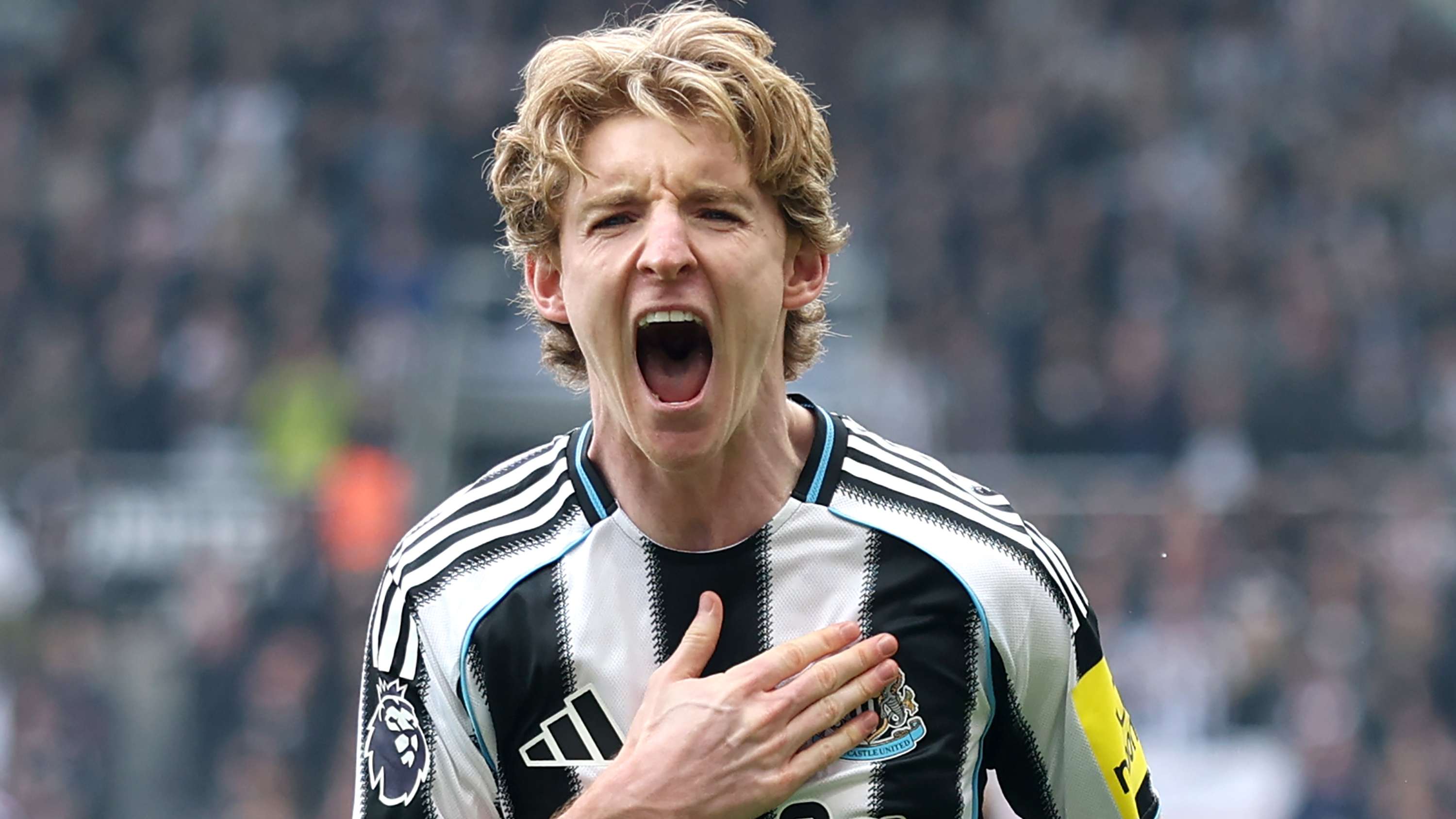 Is the “idiot” striking back? Transfer target Gordon could fill a dual role at Bayern  