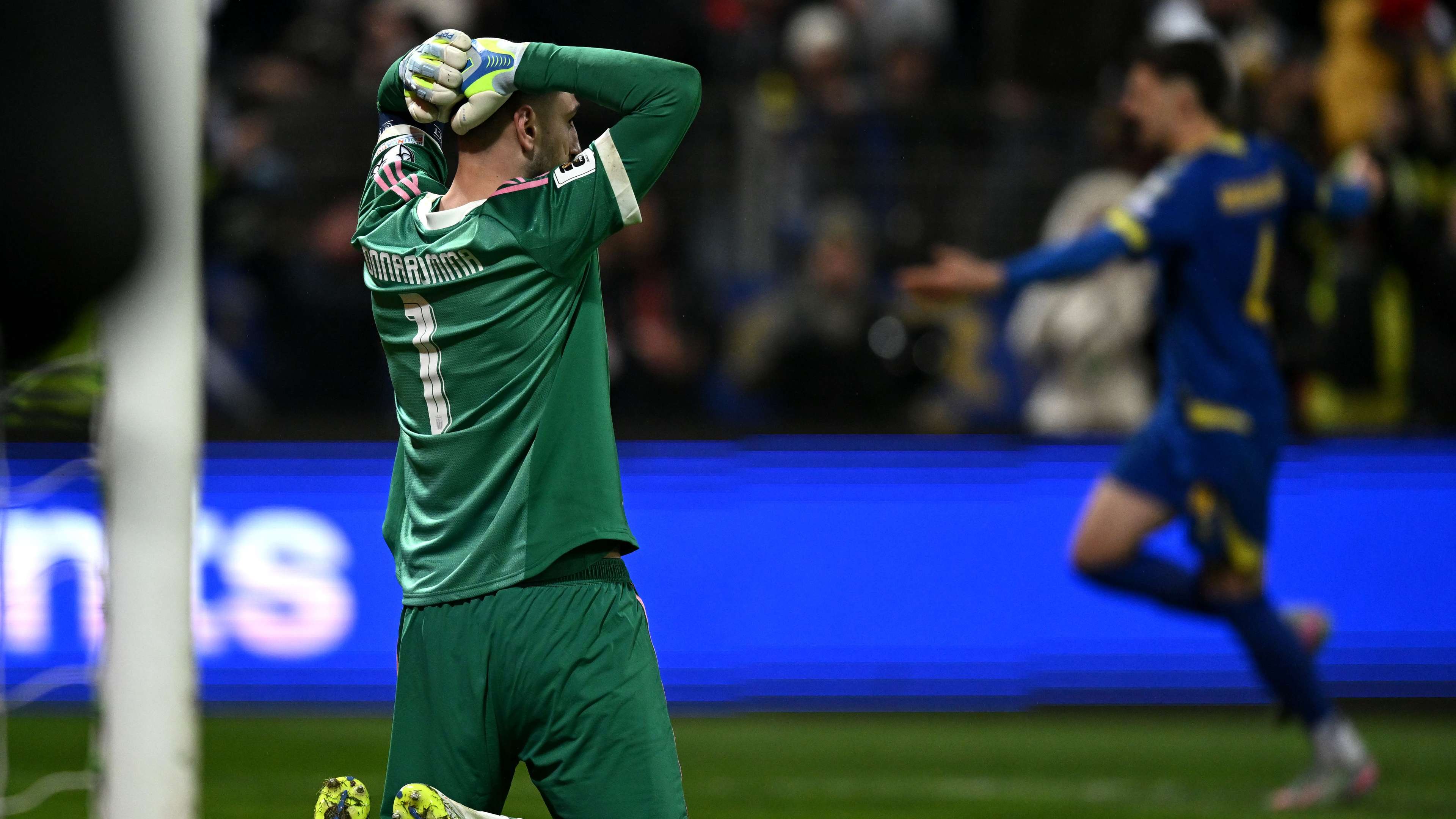 Video: The football heist of the century... A Bosnian lad humiliated Donnarumma and denied Italy a place at the World Cup  
