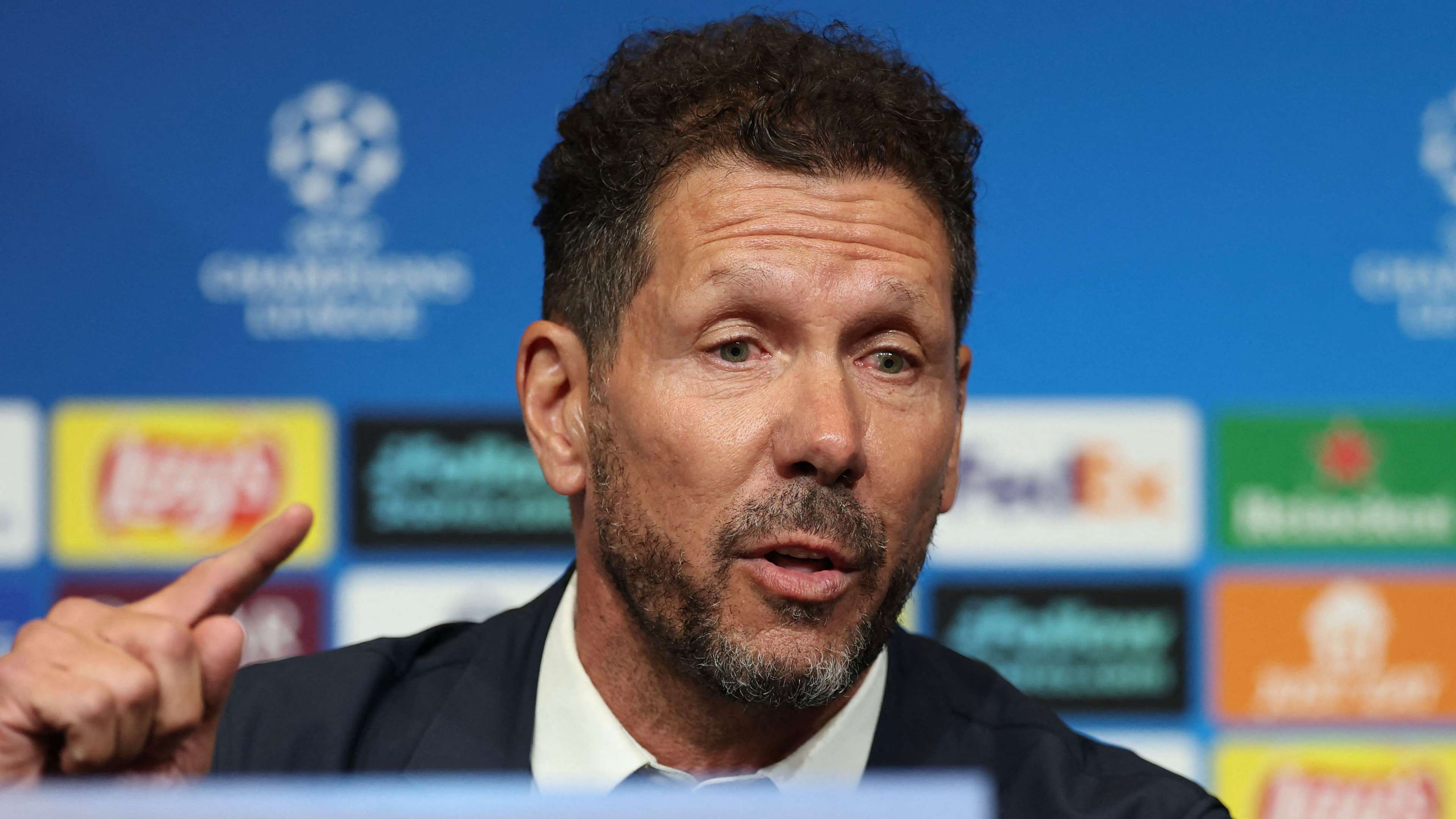 Diego Simeone was visibly emotional as he stood beside his teammate Antoine Griezmann and offered a heartfelt tribute: “Thank you for being such a good friend.” The Argentine coach  