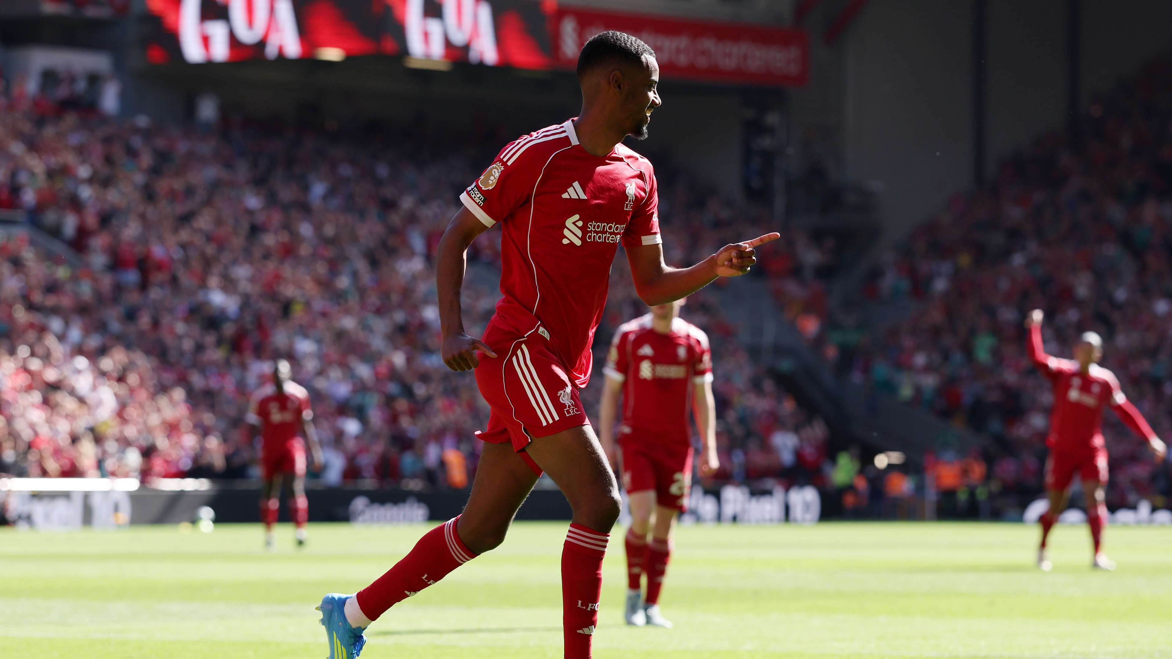 Van Dijk ‘not worried’ about four-goal Isak  