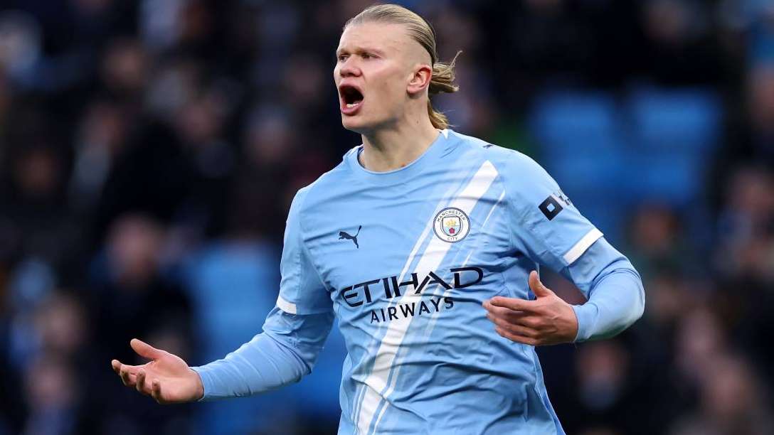Haaland thinking of titles 'every single day' at Man City  