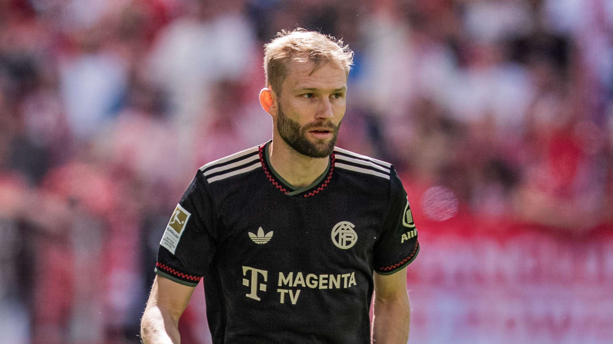 Bayern director says Laimer contract talks at standstill  