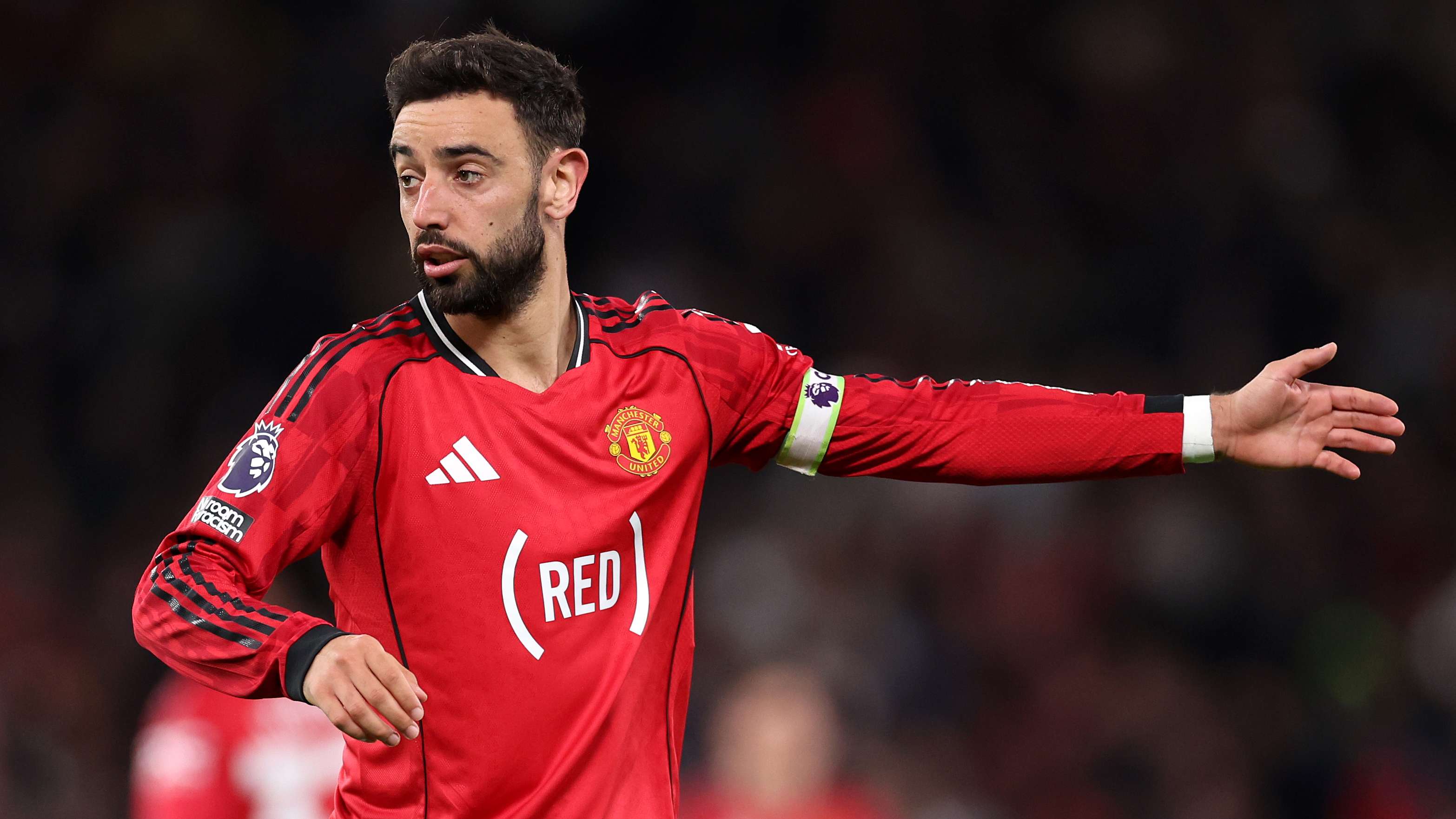 Fernandes reveals why he rejected transfers to stay at Man Utd  