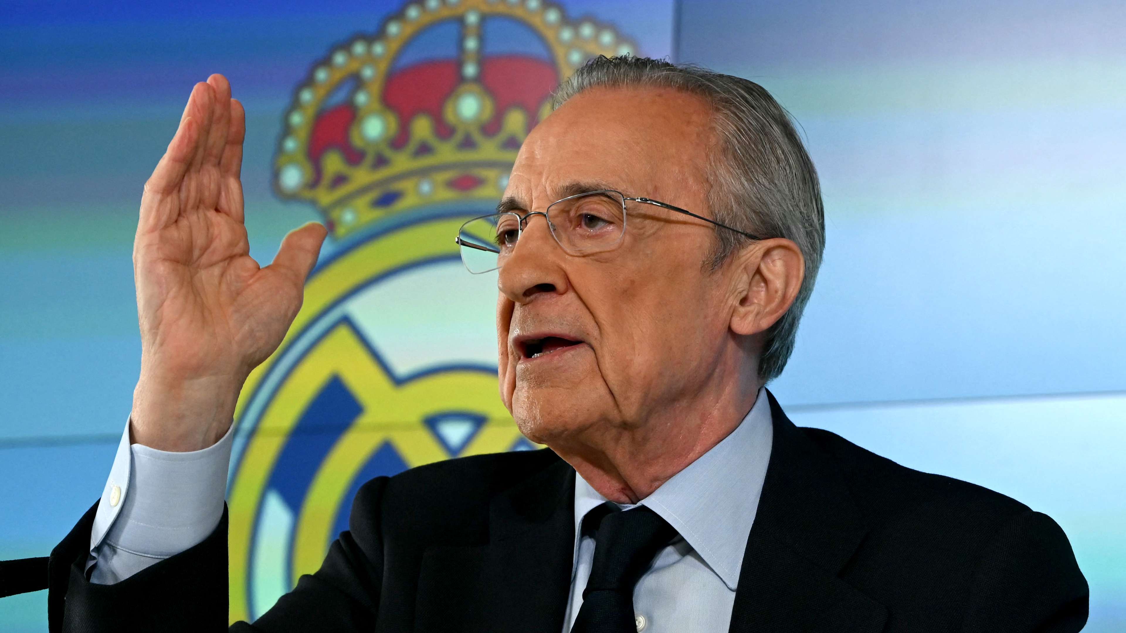 Perez refuses to be drawn on Mourinho return & calls election  