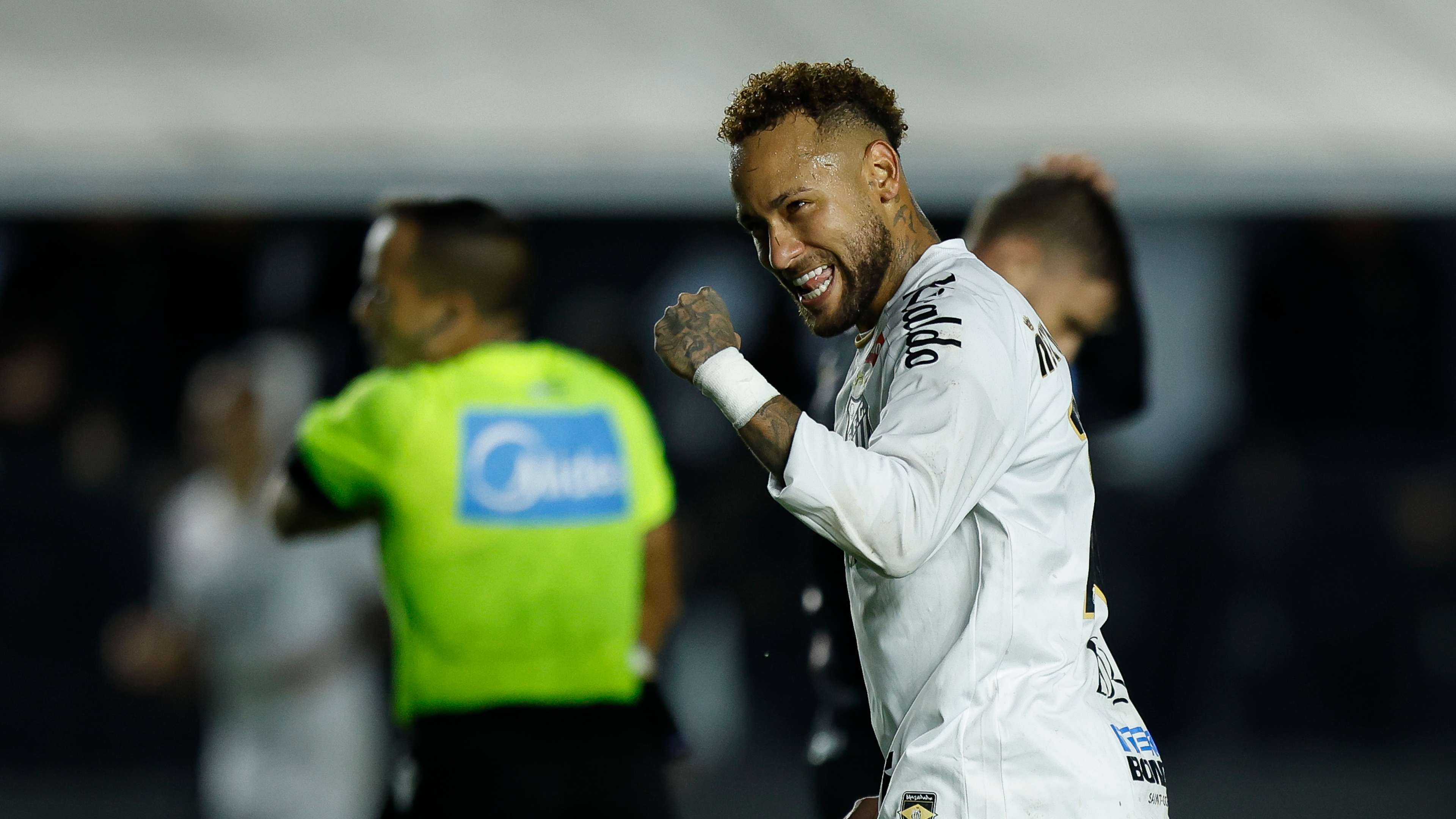 📽️ | Neymar scores superb solo goal for Santos as he steps up World Cup bid  