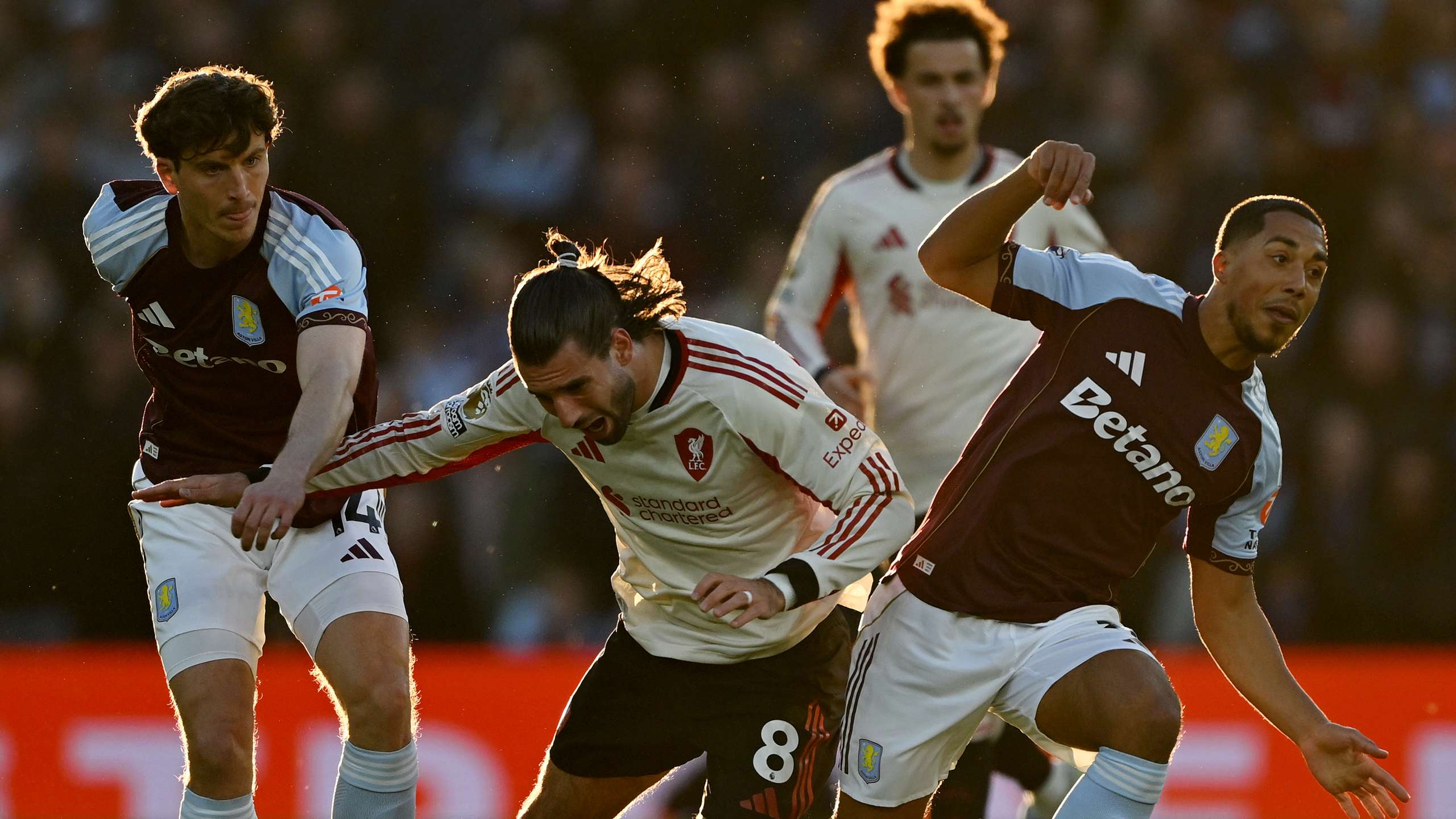 Carragher tears into 'weak' Liverpool players after Villa defeat  