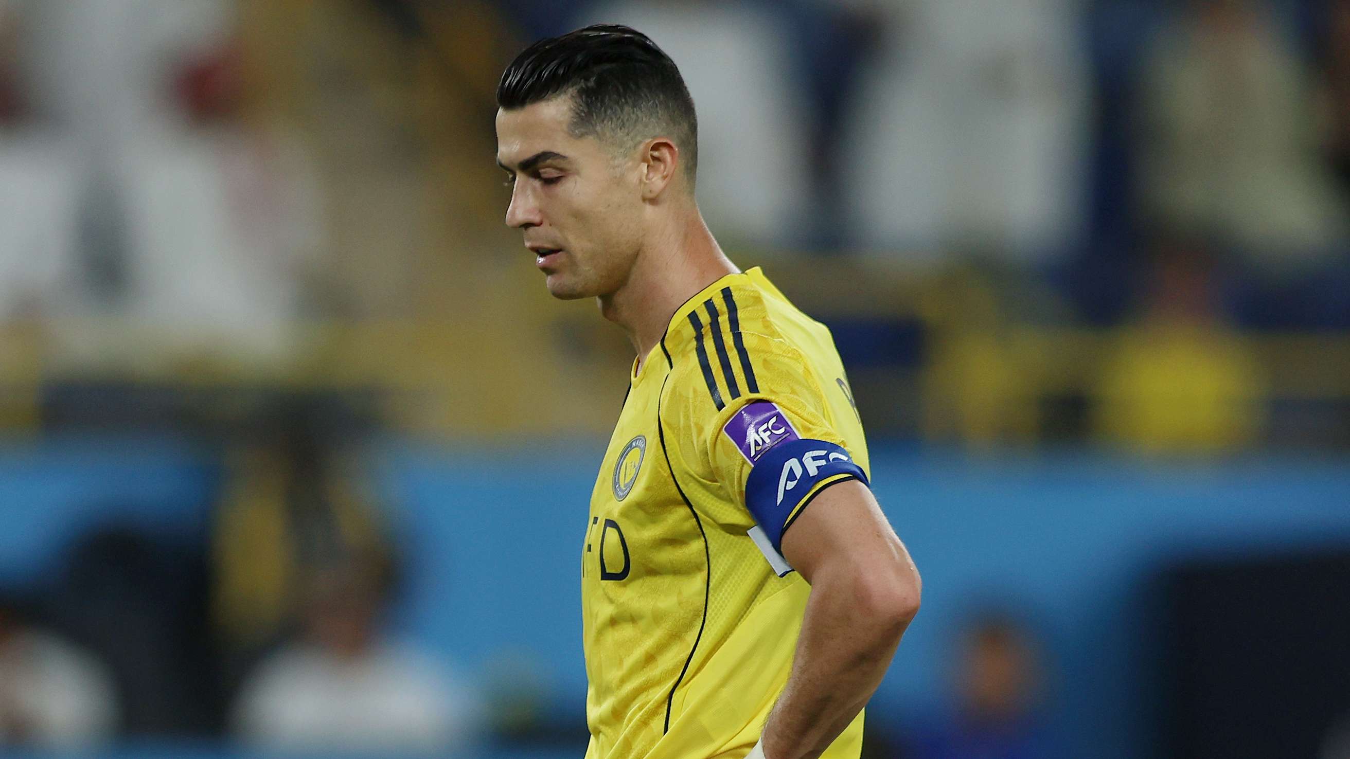 📽️ | Angry Ronaldo refuses to pick up runner-up medal  