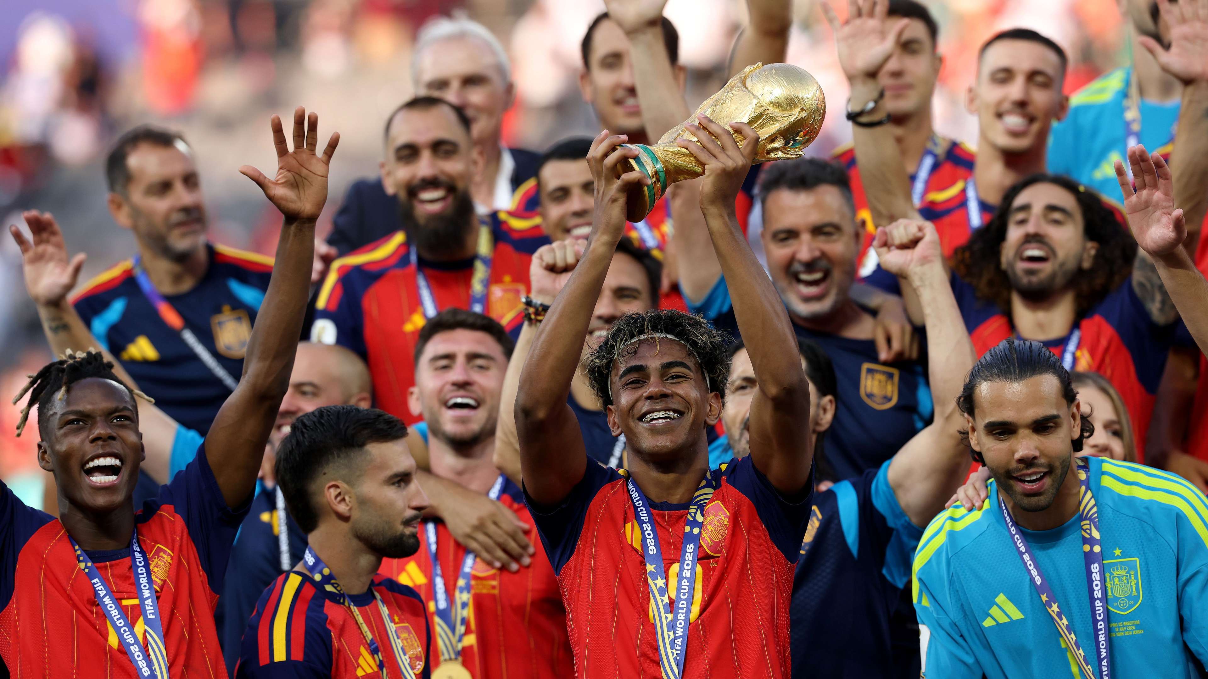 The youngest of kings: can Yamal snatch Ronaldo's crown?  