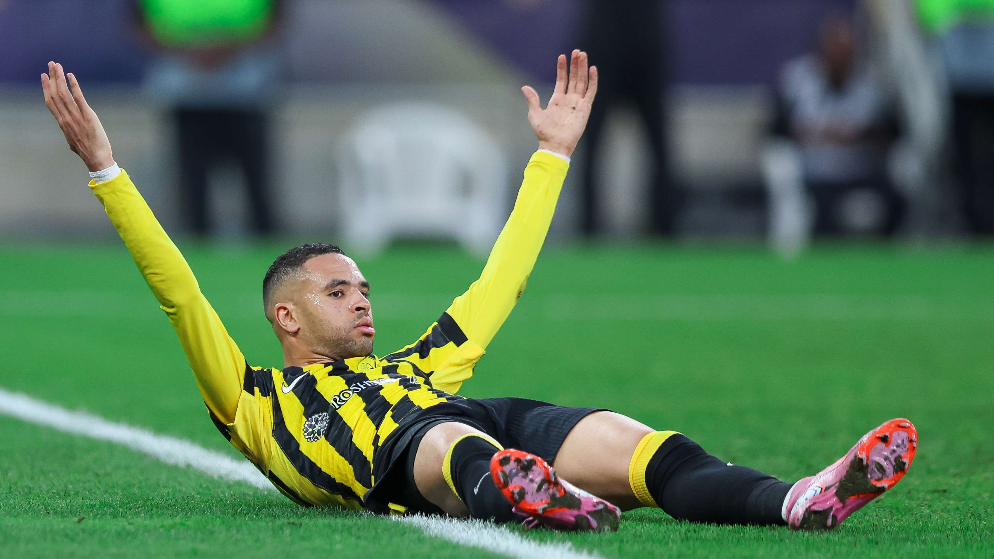 On his first start: Elenikhina's shots put Youssef En-Nesyri in a difficult position  