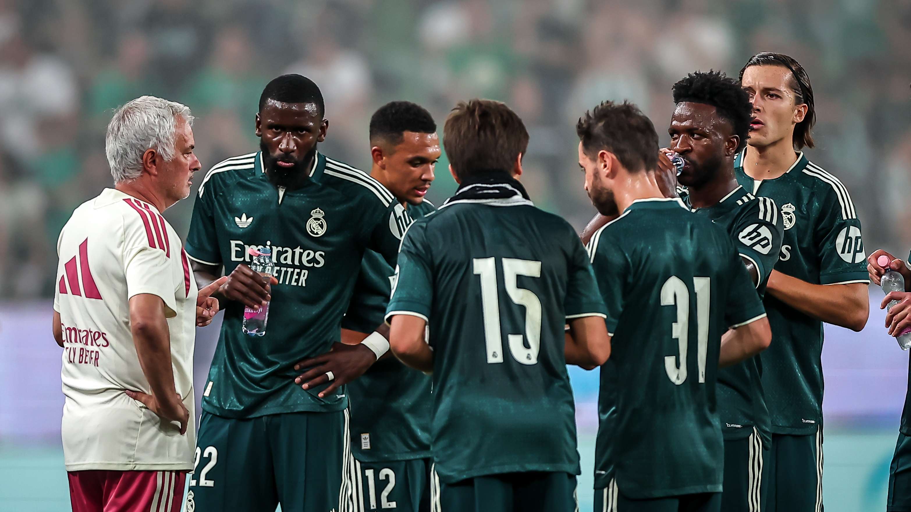 Mourinho unable to solve Real Madrid's crises before the season kicks off: will he pay the price?  