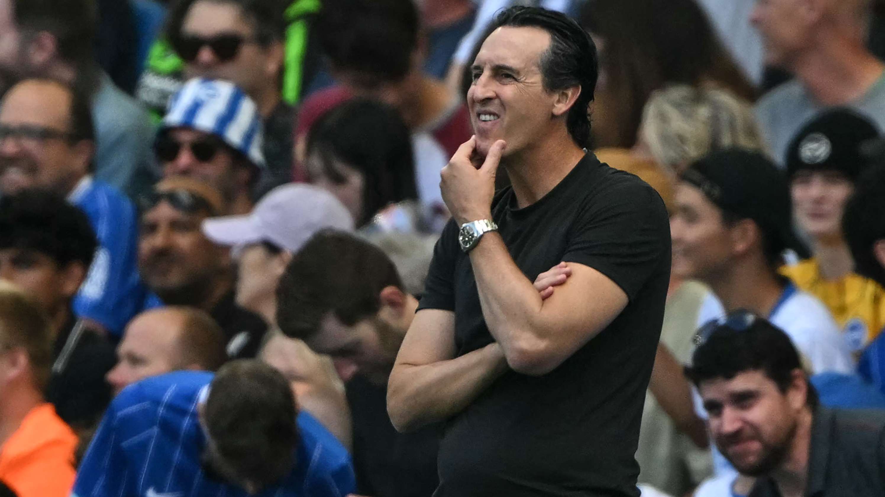 Al-Hilal's new signing brings Aston Villa manager to tears!  