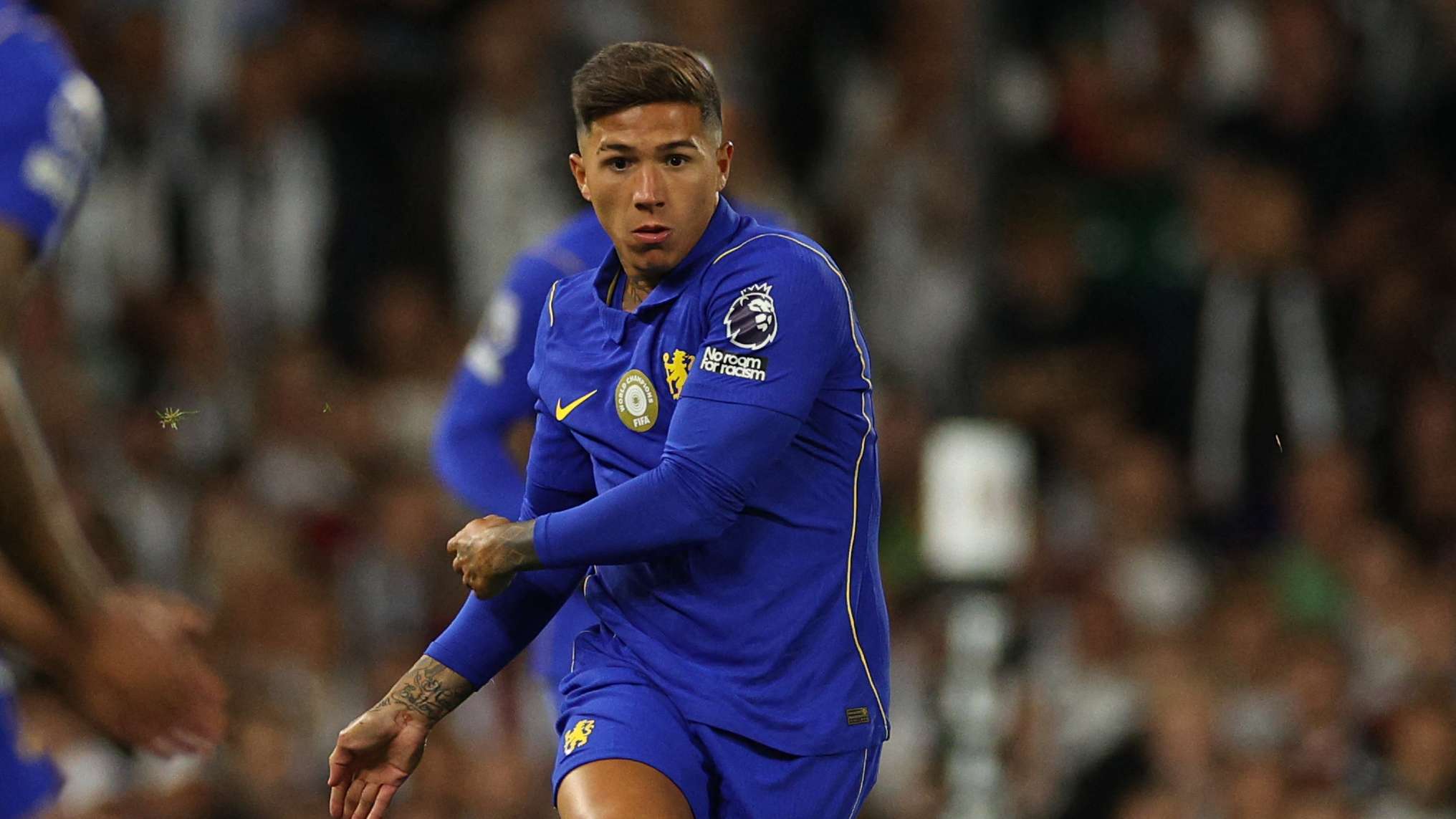 Enzo's successor: Chelsea agree African deal


Wait, I need to provide only the translation without tags.

Enzo's successor: Chelsea agree African deal  