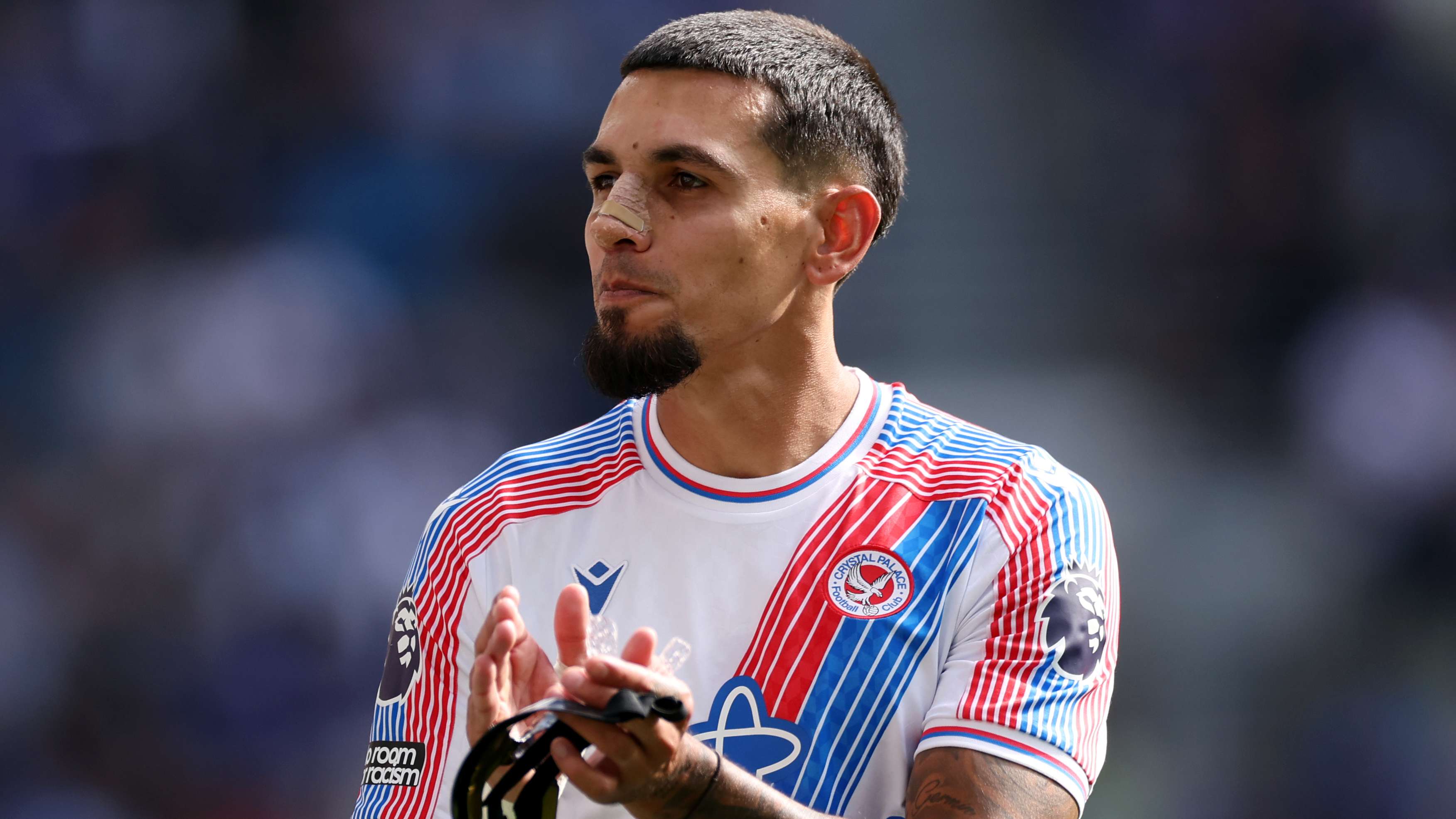 Forest agree £22m deal for Munoz  