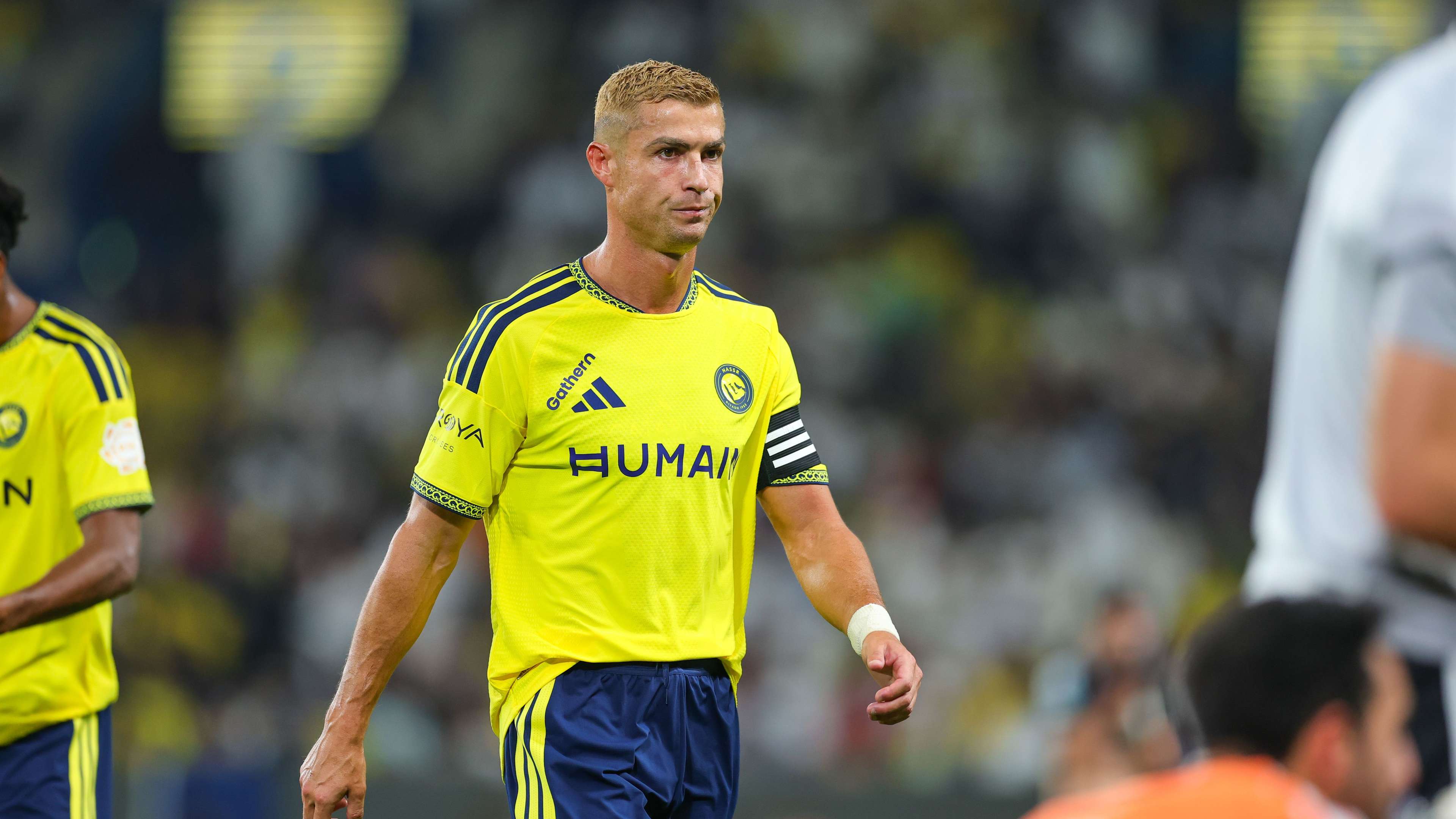 Video: Ronaldo shatters Al-Sahlawi and sits on the throne of Al-Nassr in the Roshn League  