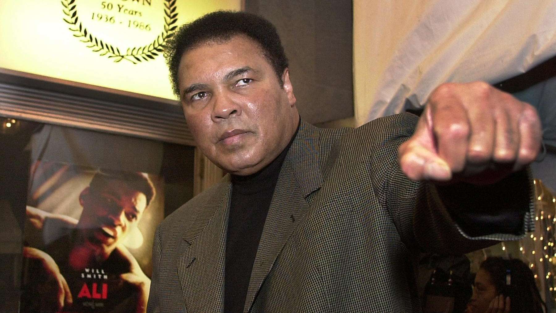 Grandson of Muhammad Ali's partner: NBA star to fight his first boxing bout  