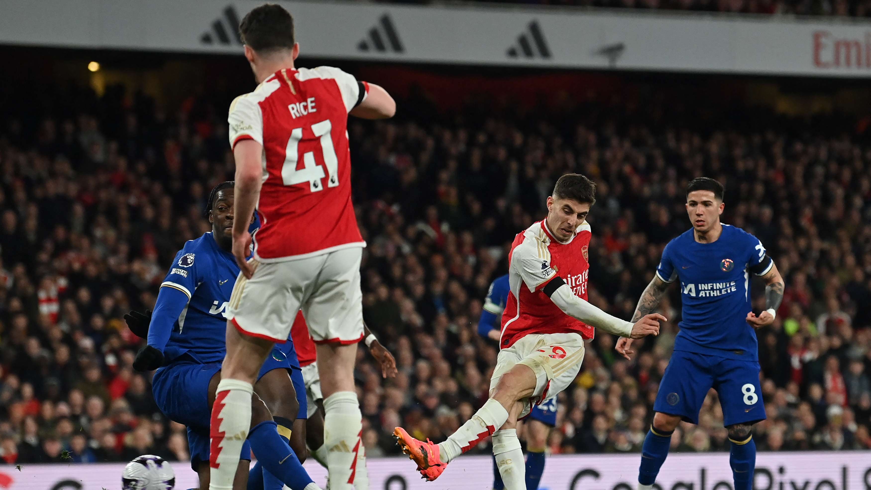 Artificial intelligence answers: what is the expected result of the London derby?  