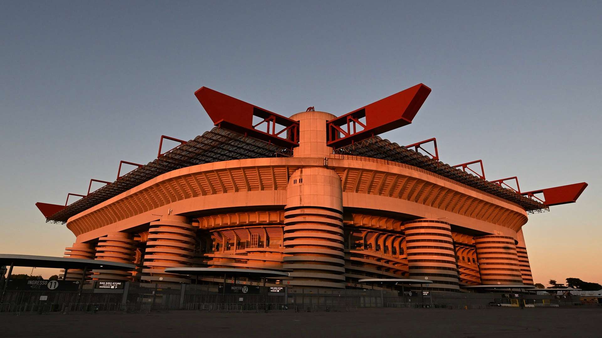 AC Milan and Inter, a piece of San Siro in season-ticket holders’ homes  