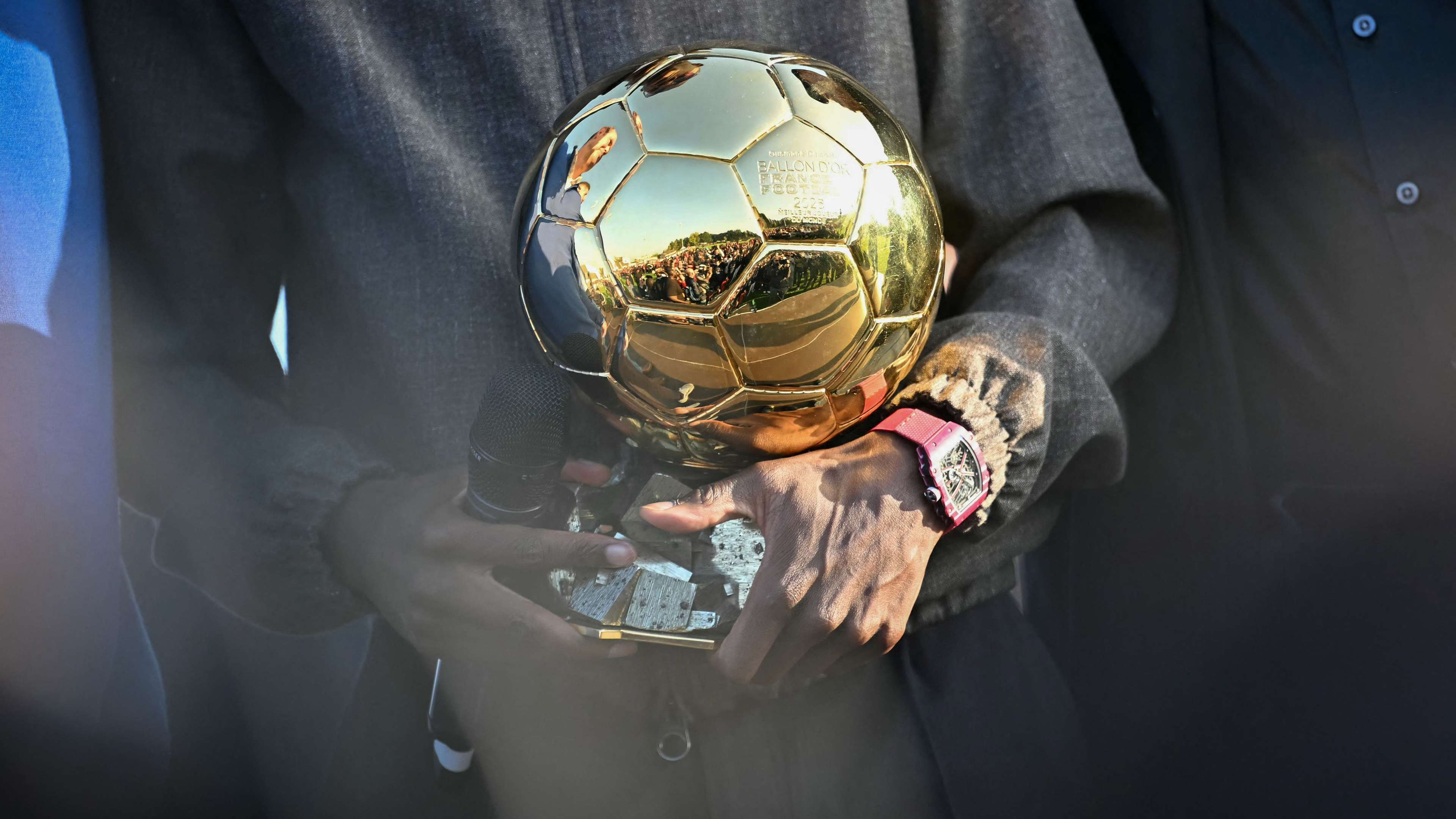 The Ballon d'Or heats up behind the scenes: secret attempts to court voters before the award is decided  