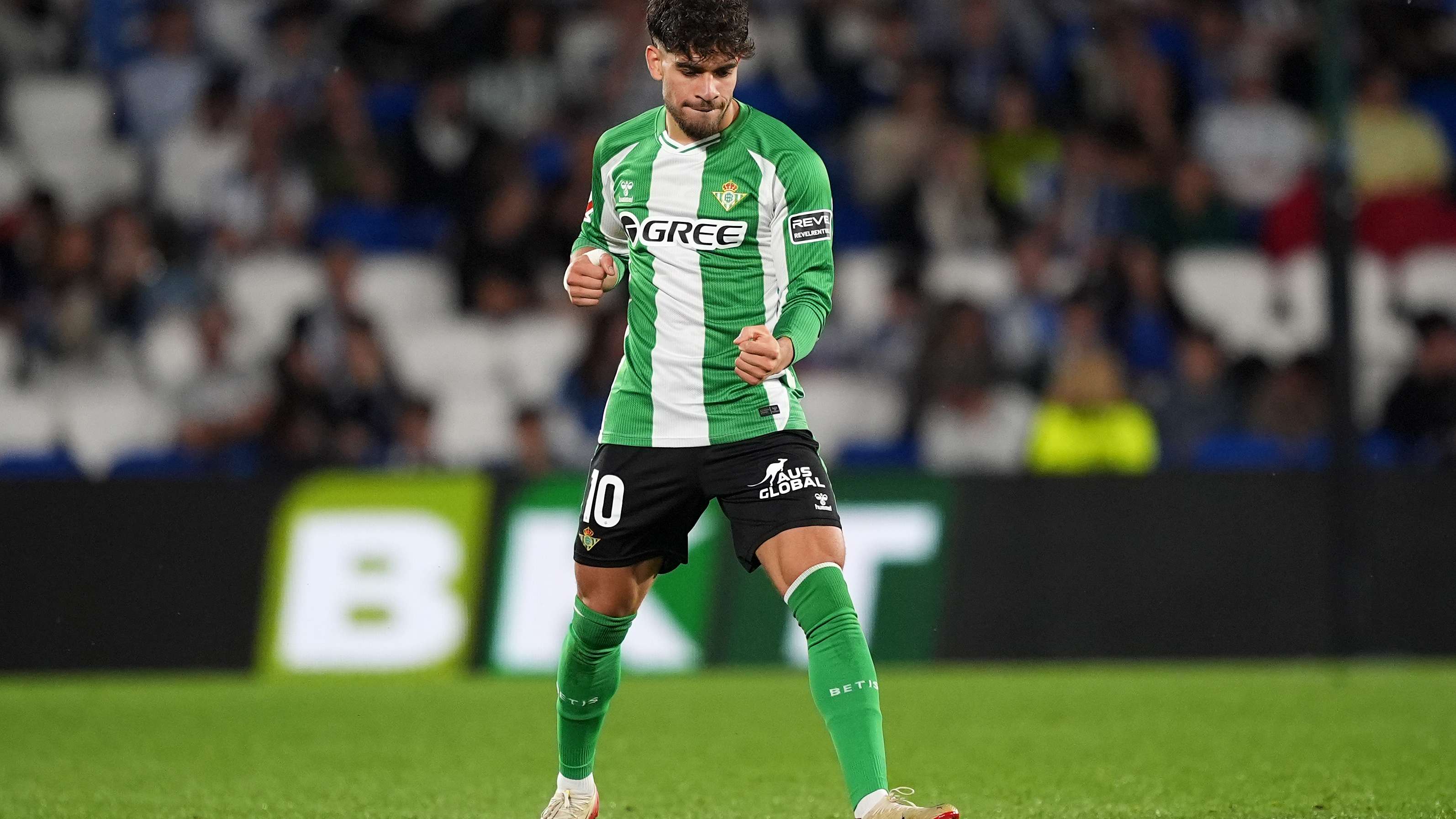 El Zalzouli maintains the mystery before the European appearance  