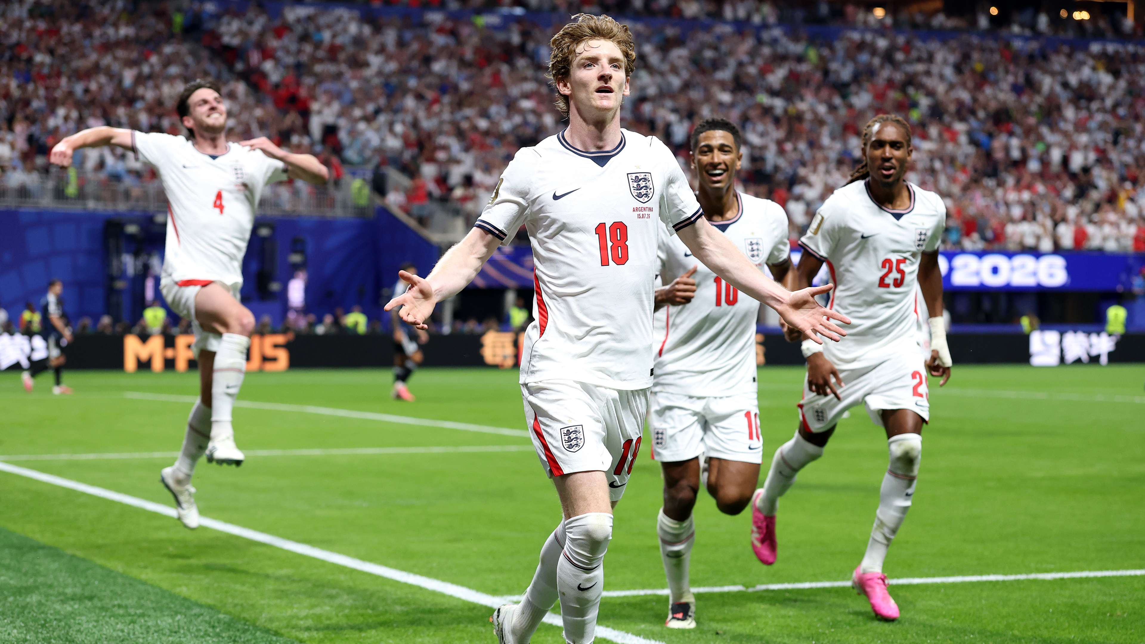 Gordon: We are English, we must stop trying to imitate Spain  