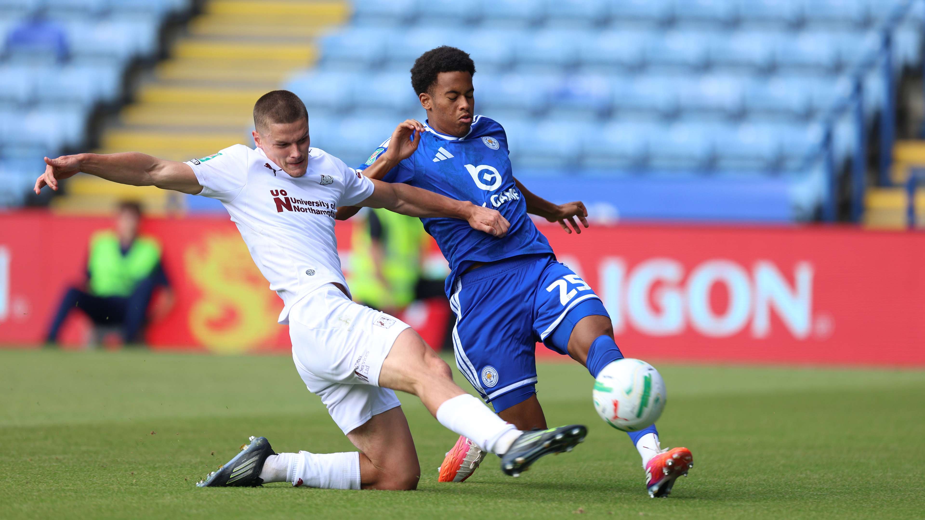 Man Utd step up Leicester wonderkid pursuit ahead of Arsenal  