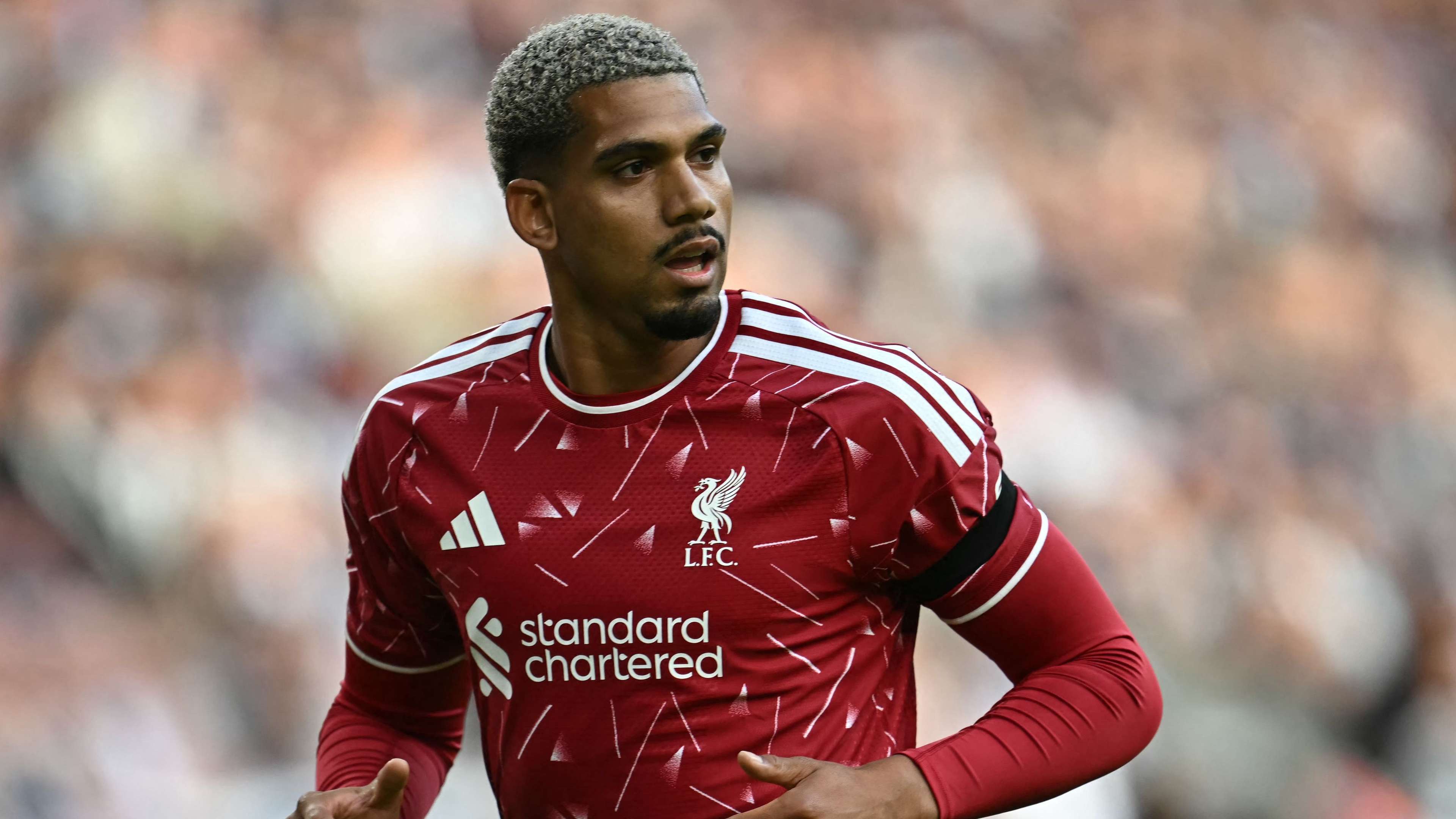 Anfield love: Araujo puts Barcelona behind him  