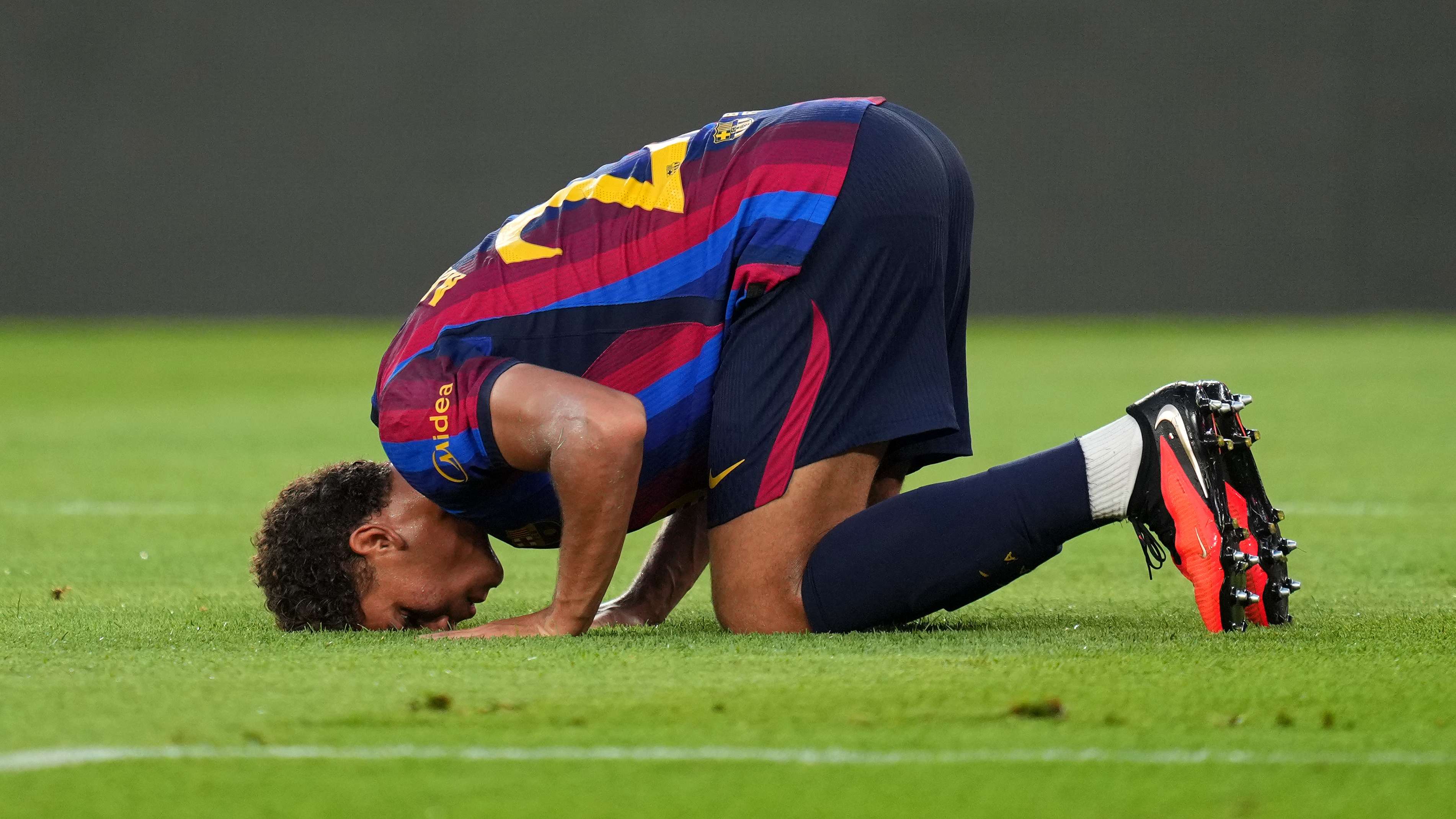 Barcelona: Hamza Abdul Karim reaps the rewards, following in the footsteps of two Egypt stars  