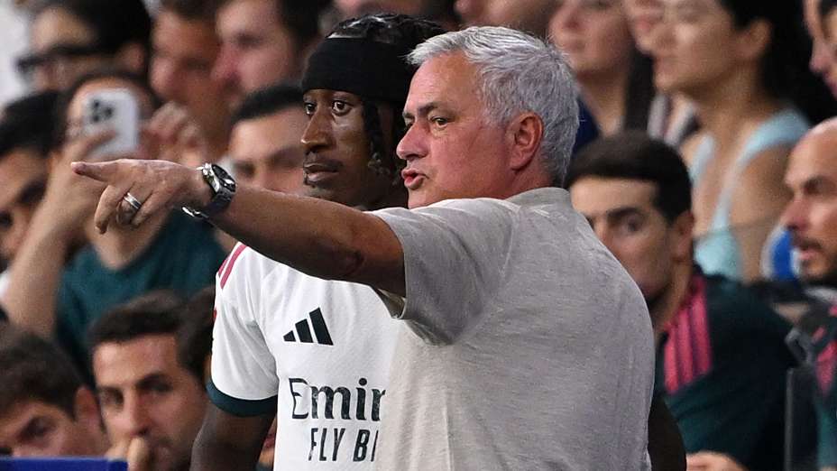 Mourinho refuses to change his plan with Diomande  