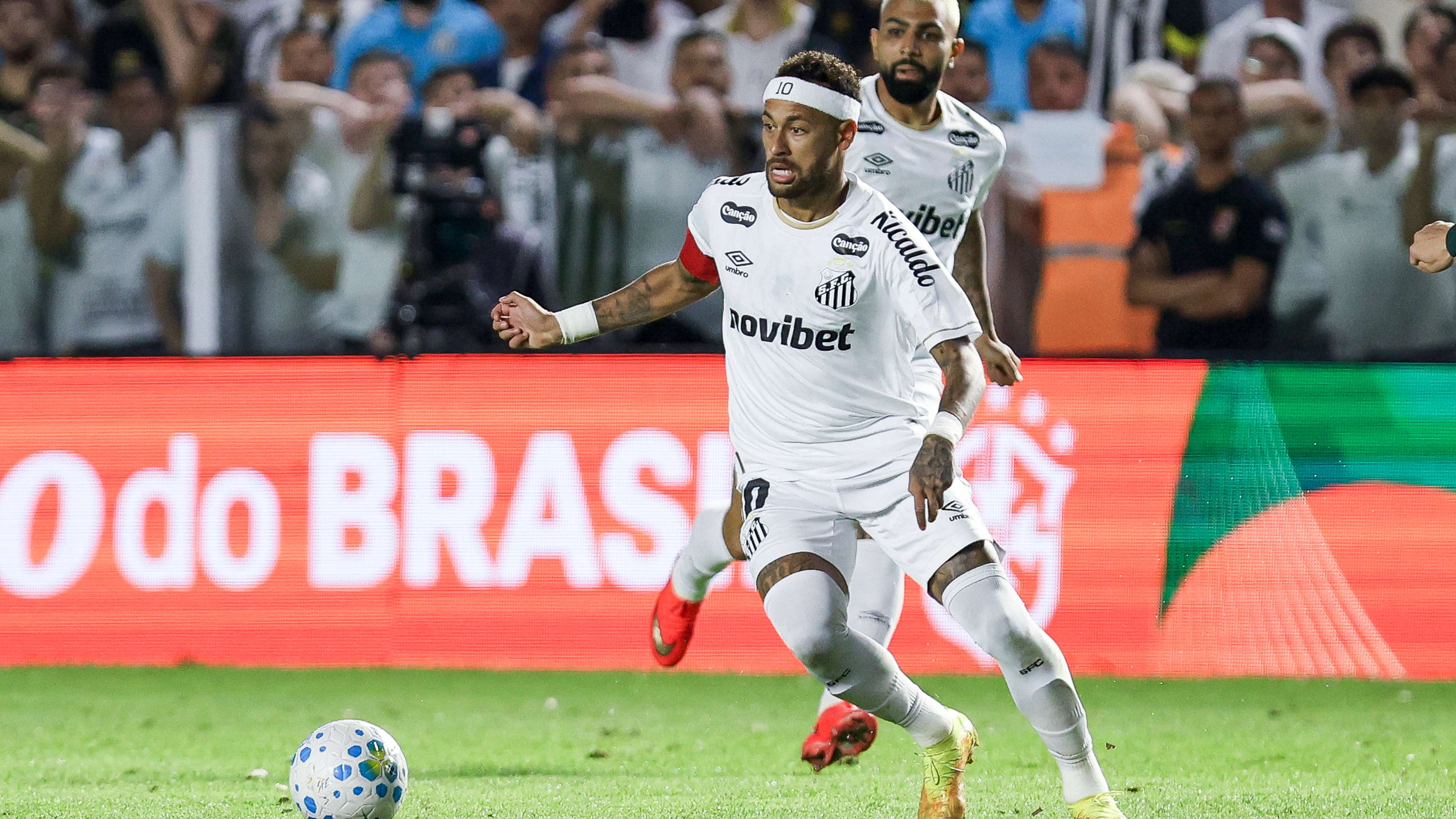 Neymar set for lengthy Santos absence after suffering fresh injury  